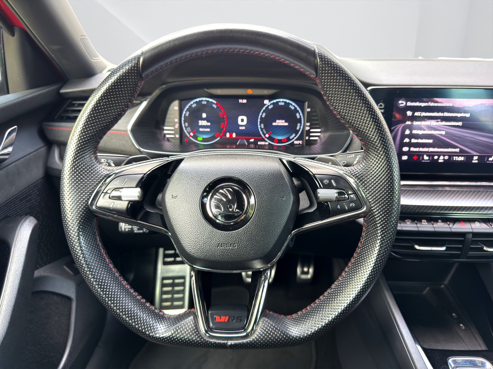 SKODA Octavia Combi 2.0 TDI DSG RS-image-14