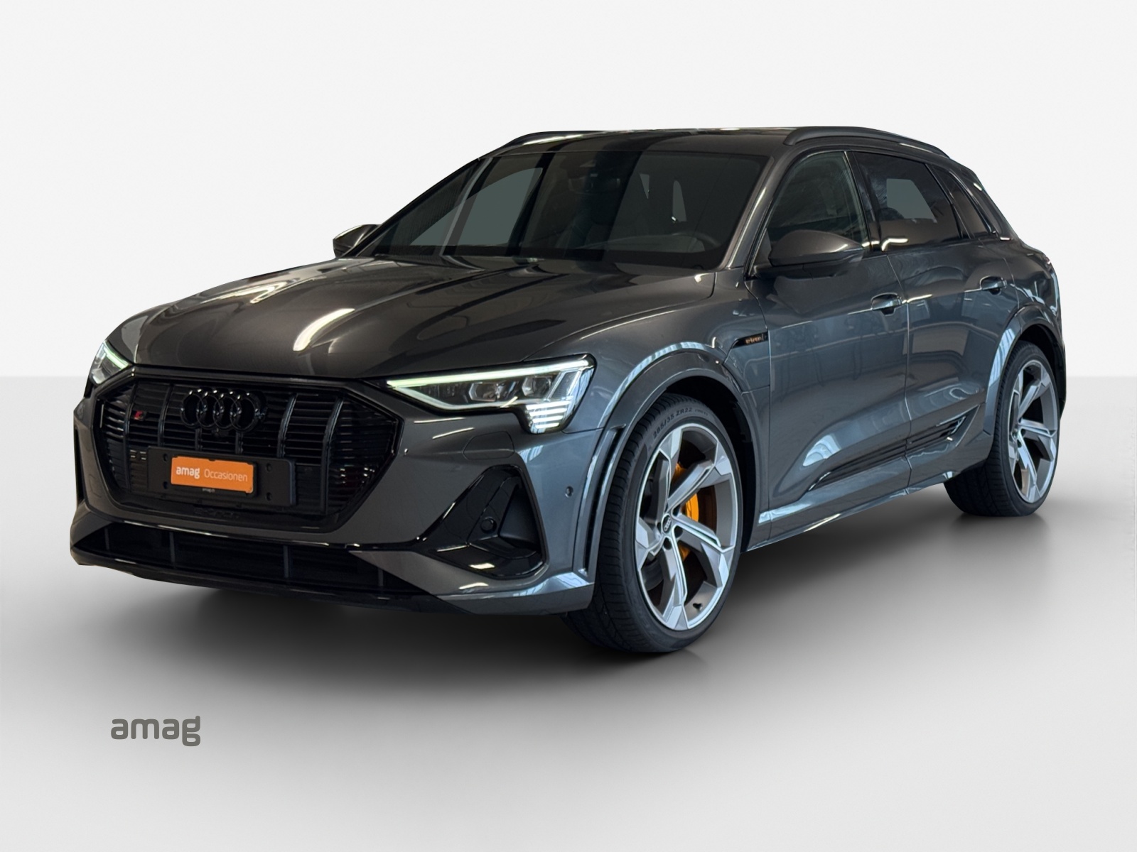 AUDI e-tron S quattro