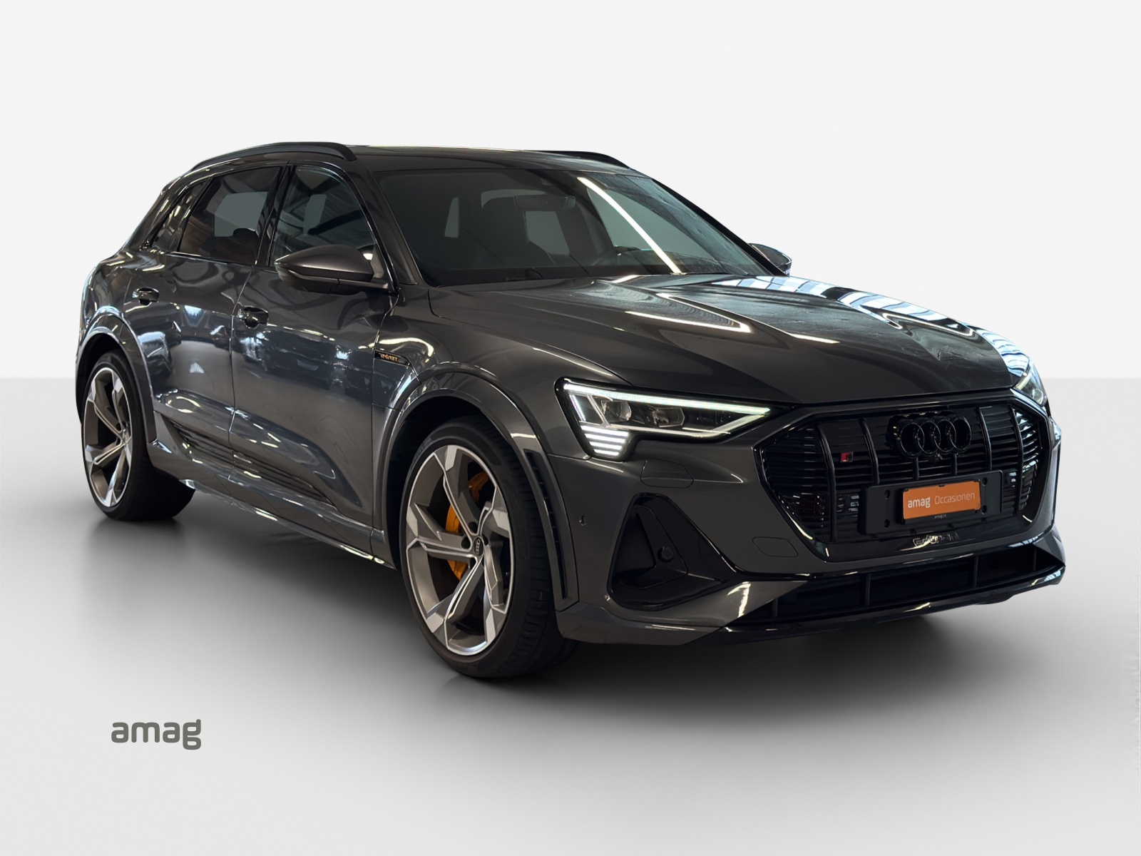 AUDI e-tron S quattro-image-5
