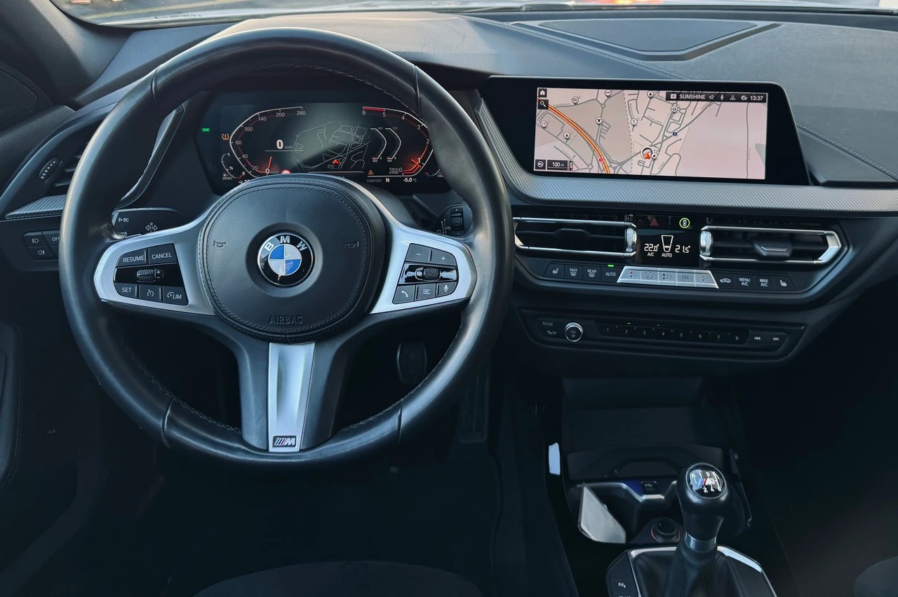 BMW 118d Pure M Sport-image-12
