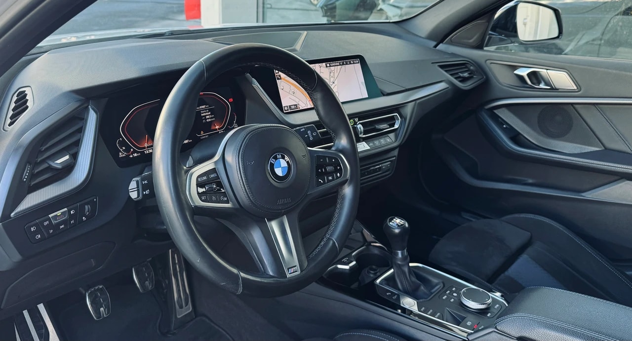 BMW 118d Pure M Sport-image-6