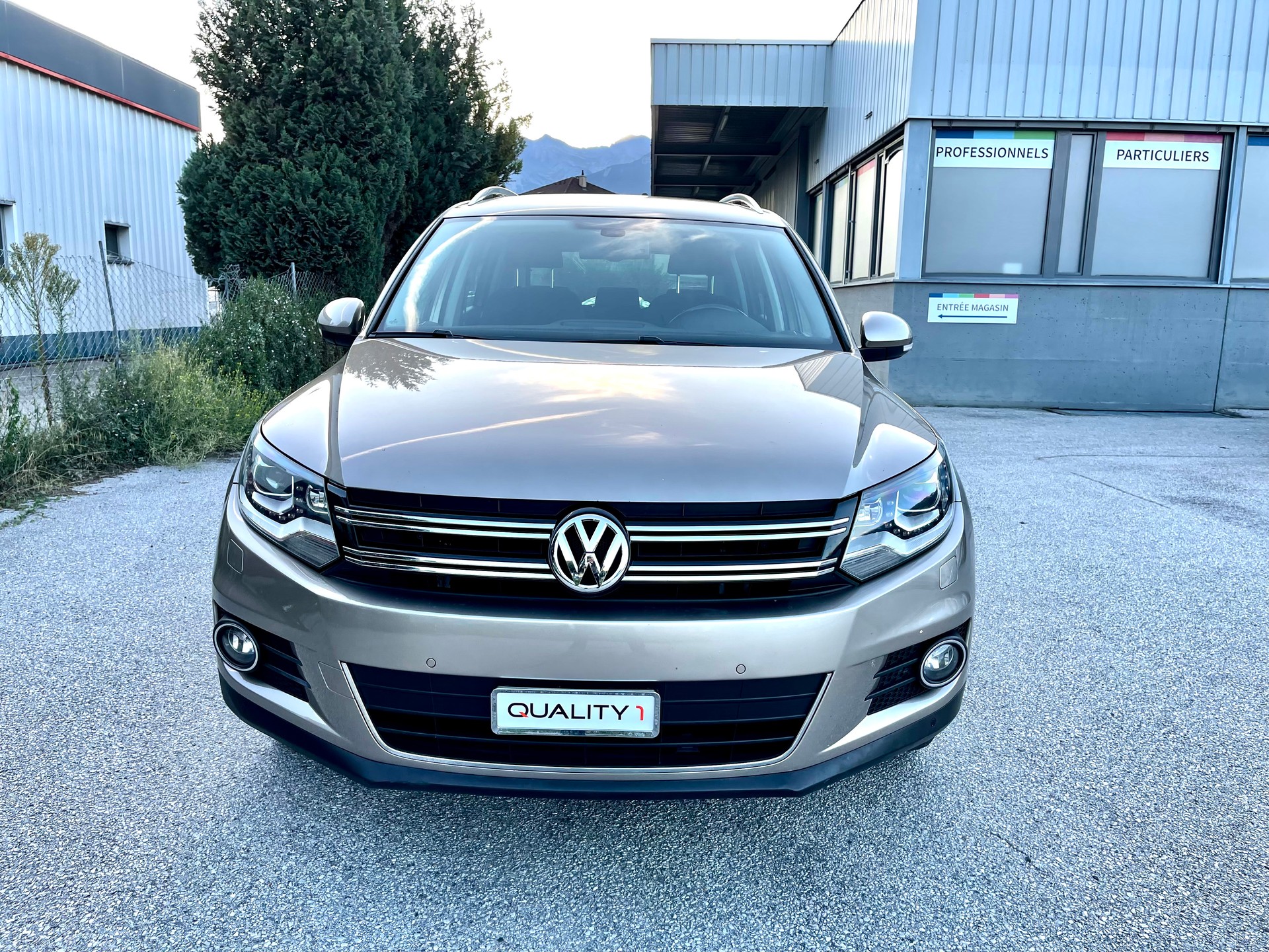 VW Tiguan 2.0 TSI Design 4Motion DSG-image-12