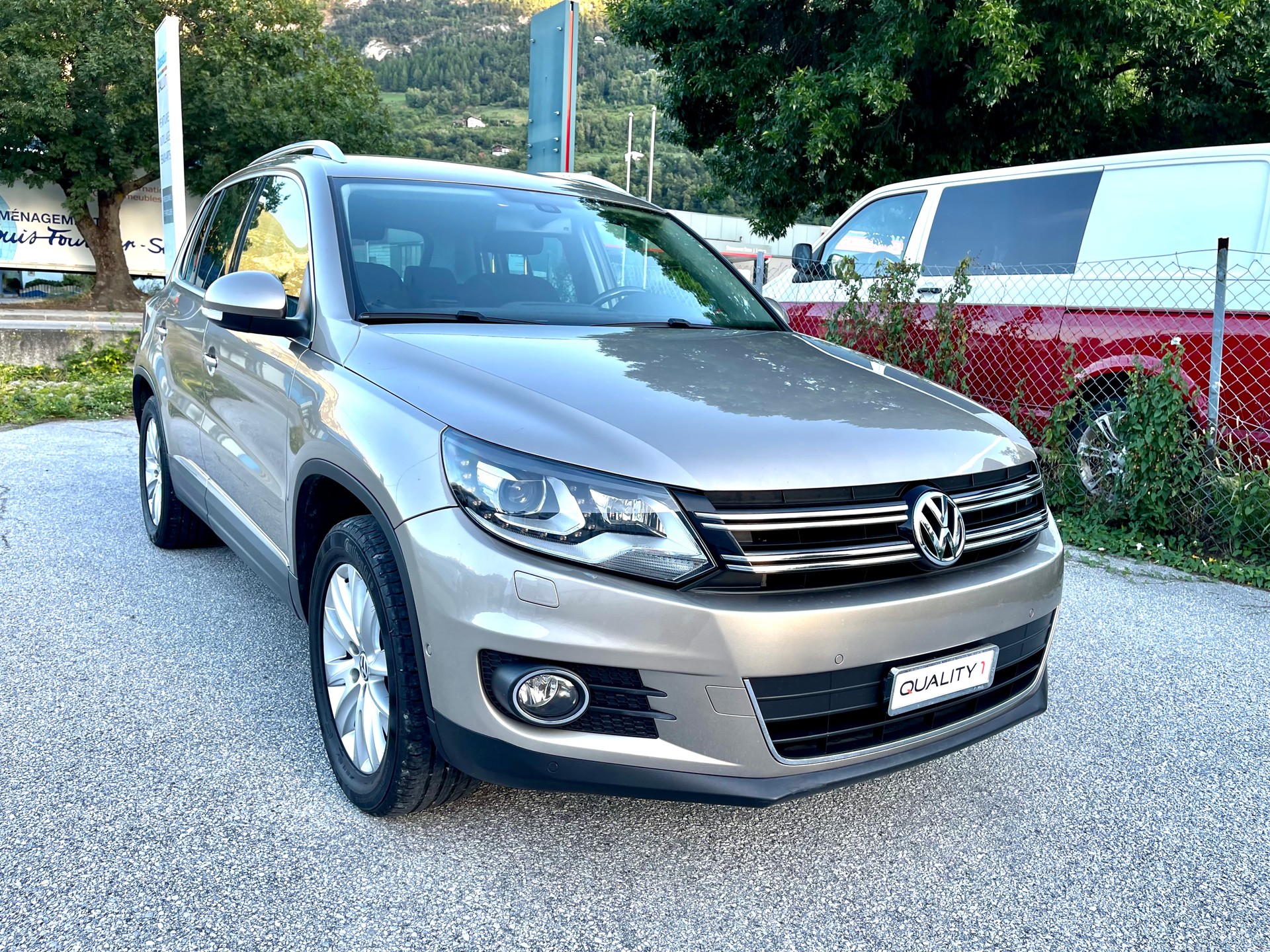 VW Tiguan 2.0 TSI Design 4Motion DSG-image-0