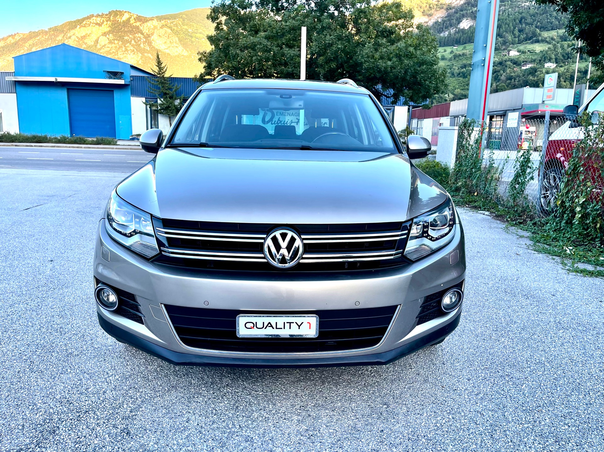 VW Tiguan 2.0 TSI Design 4Motion DSG-image-8