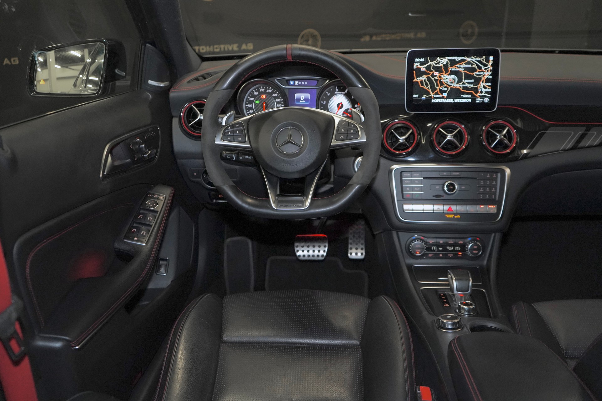 MERCEDES-BENZ GLA 45 AMG Yellow Night Edition 4Matic 7G * -DCT * Assist: 360 Kamera, Parktronic, Garantie 12Monate oder 20`000KM,-image-2