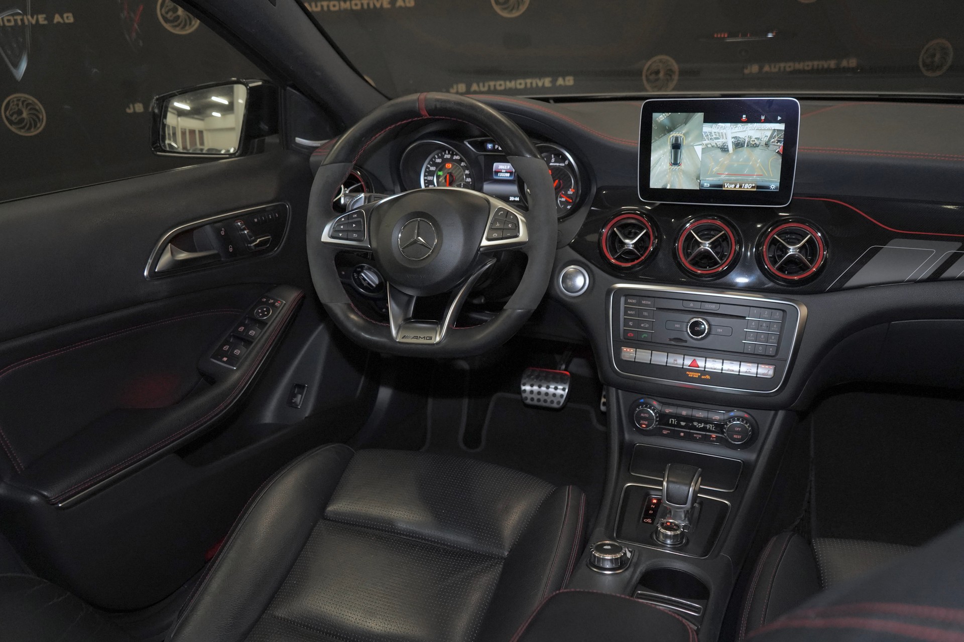 MERCEDES-BENZ GLA 45 AMG Yellow Night Edition 4Matic 7G * -DCT * Assist: 360 Kamera, Parktronic, Garantie 12Monate oder 20`000KM,-image-4