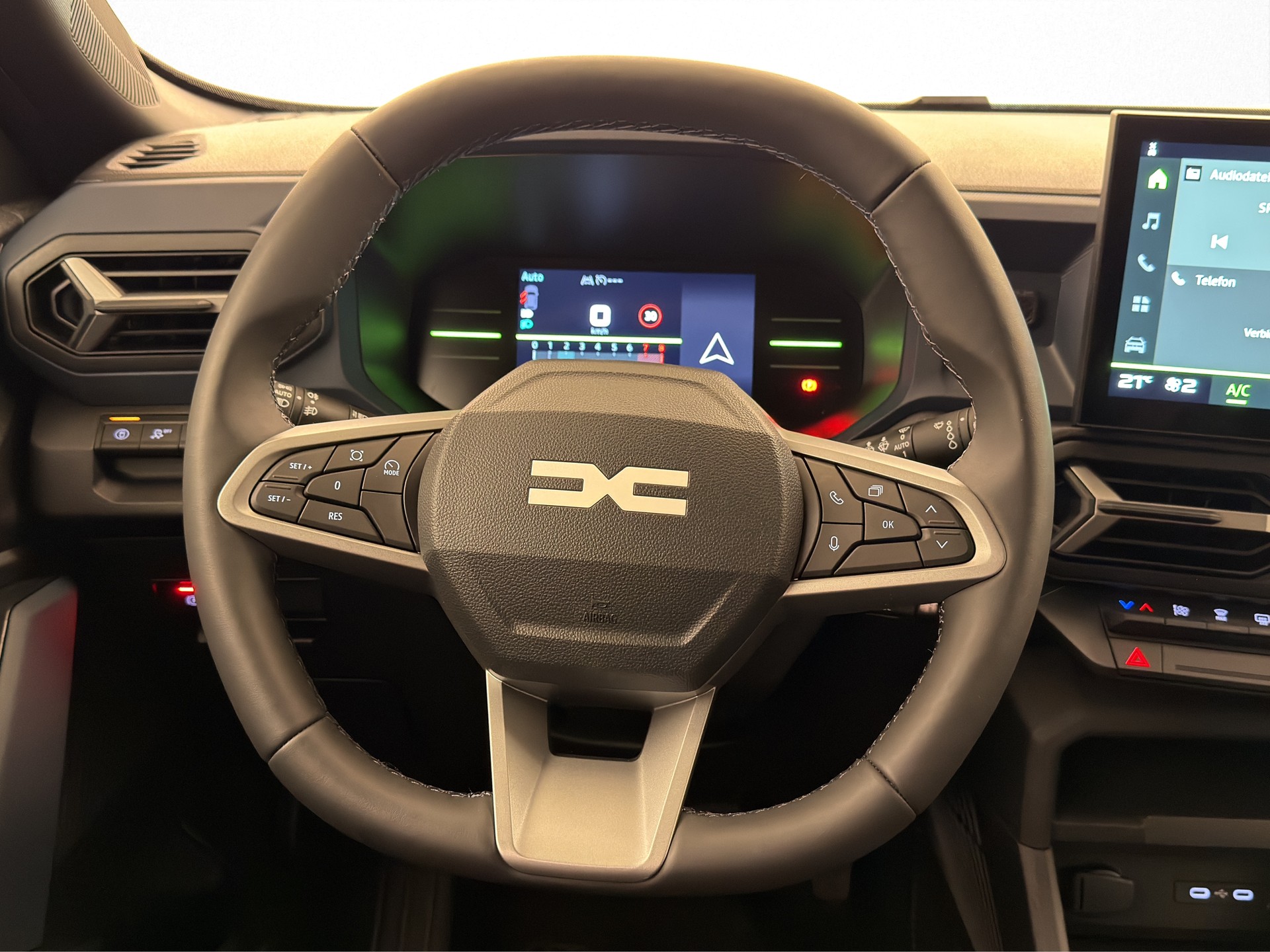 DACIA Duster 1.2 TCe Journey 4WD-image-7