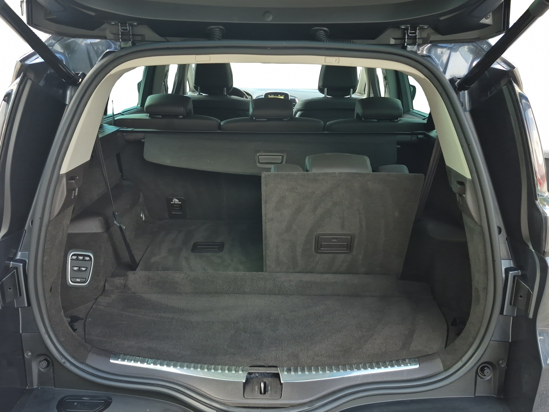 RENAULT Espace 1.8 TCe Business EDC 7-Plätzer *Carplay*-image-13