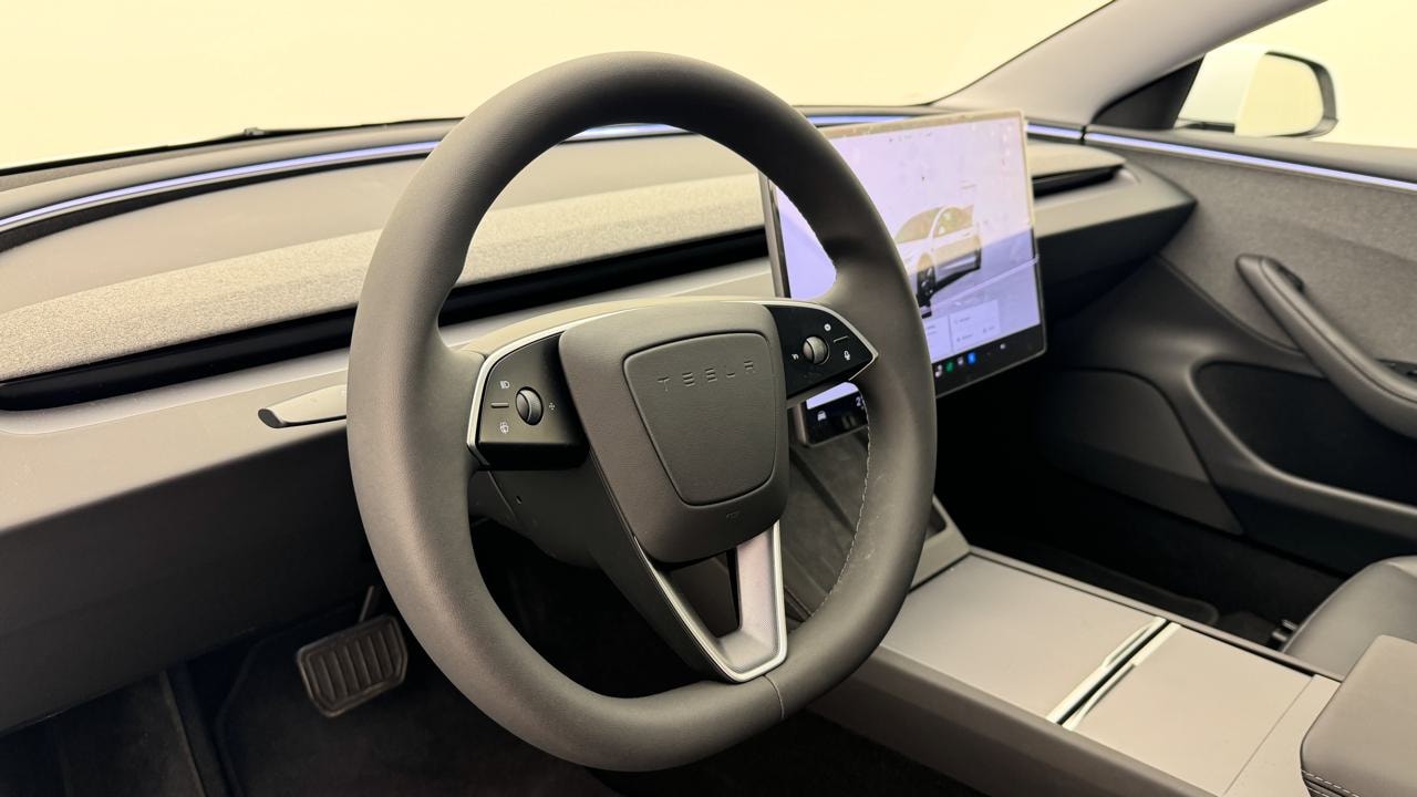 TESLA Model 3 Long Range RWD-image-6