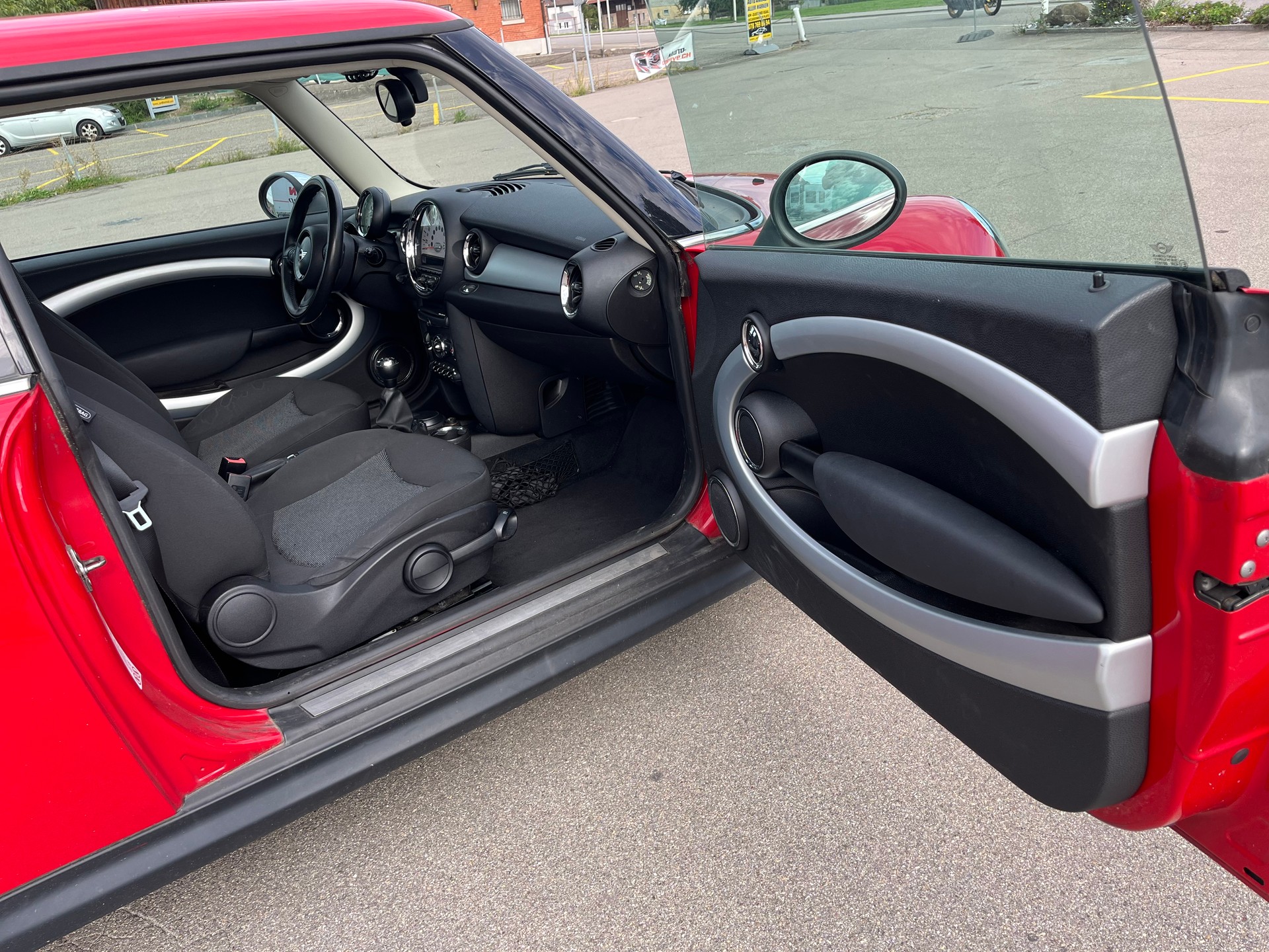 MINI ONE Benzin Jg.2013 km:126000 Euro B5b-image-10