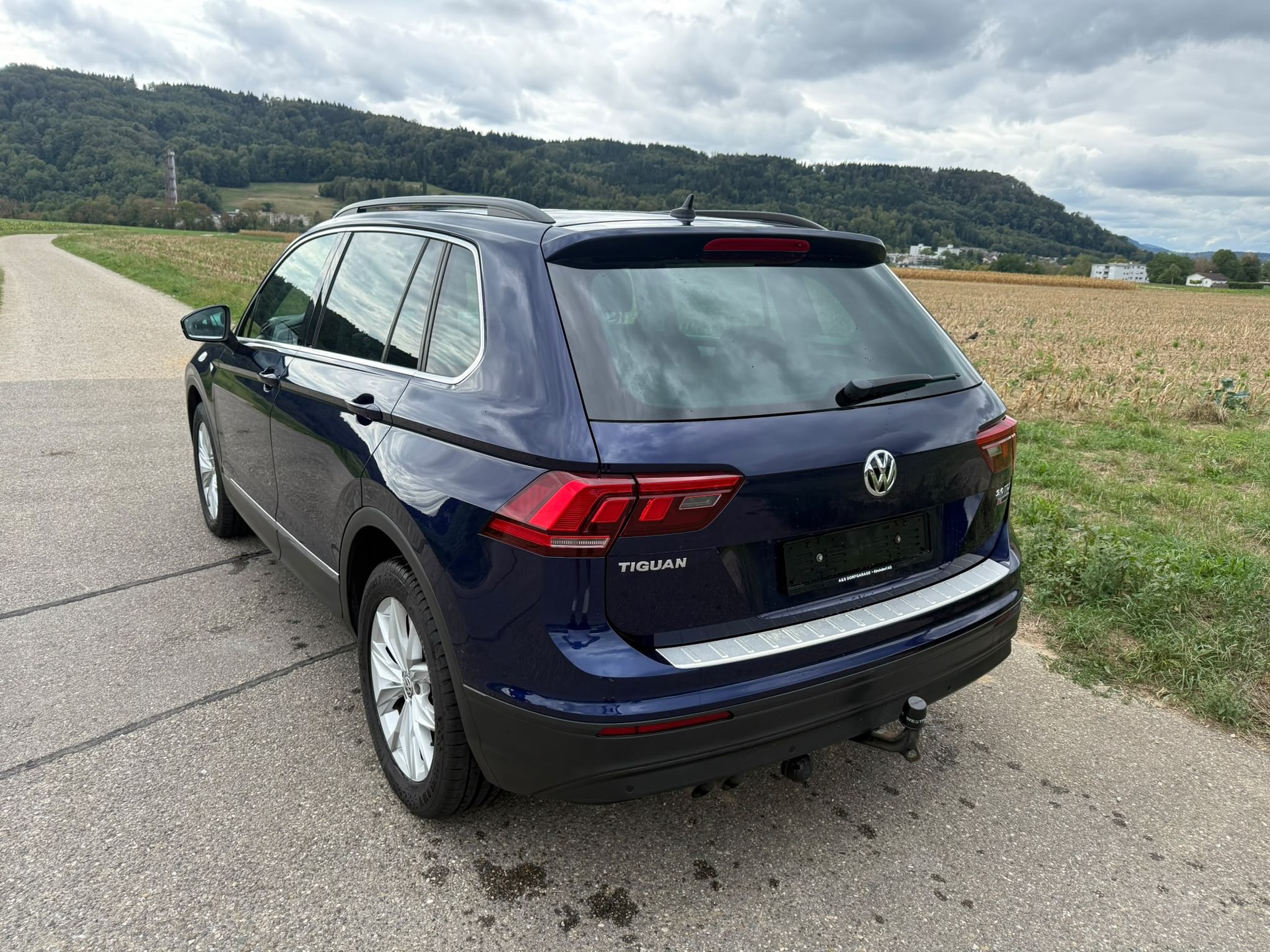 VW Tiguan 2.0 TDI SCR Comfortline 4Motion DSG-image-2
