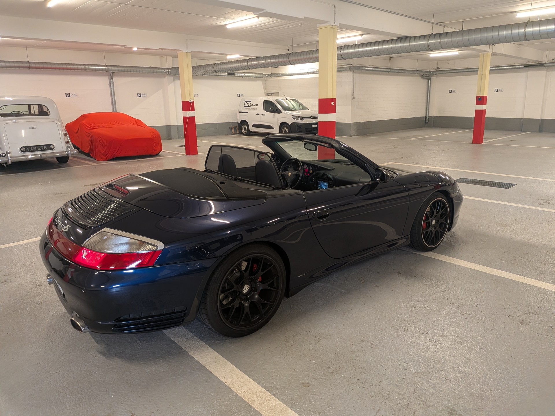 PORSCHE 3.6 Carrera 4S-image-2