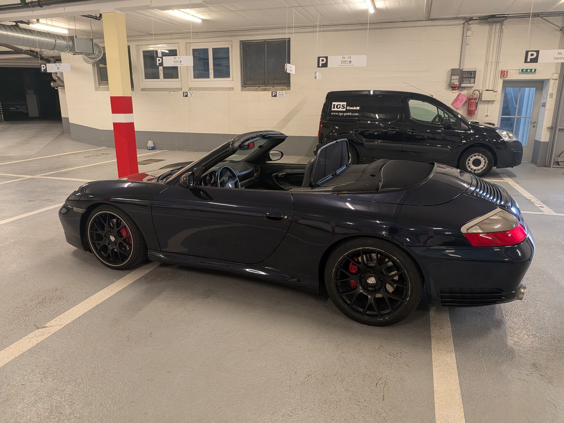 PORSCHE 3.6 Carrera 4S-image-4