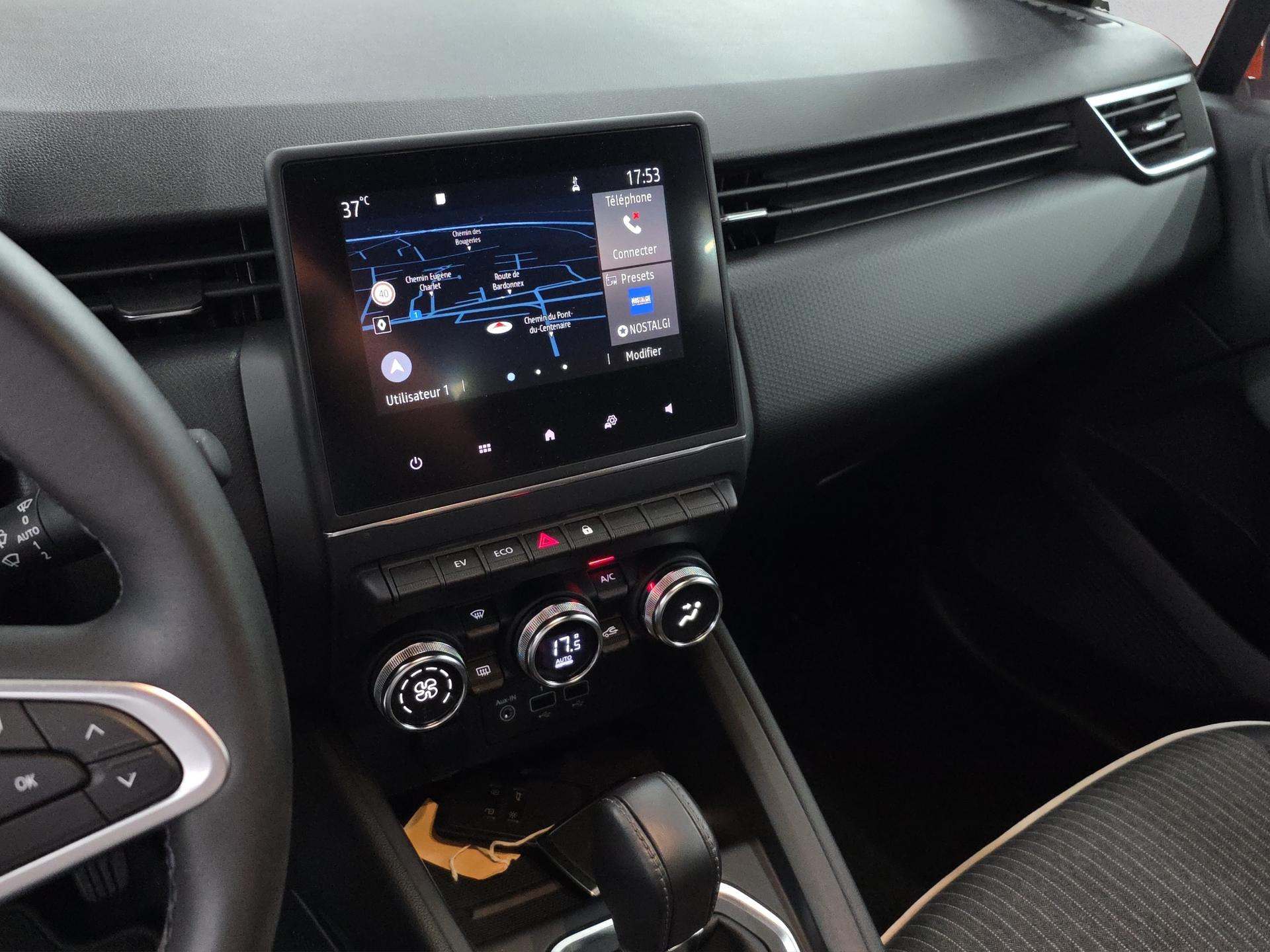 RENAULT Clio 1.6 E-Tech Intens-image-11