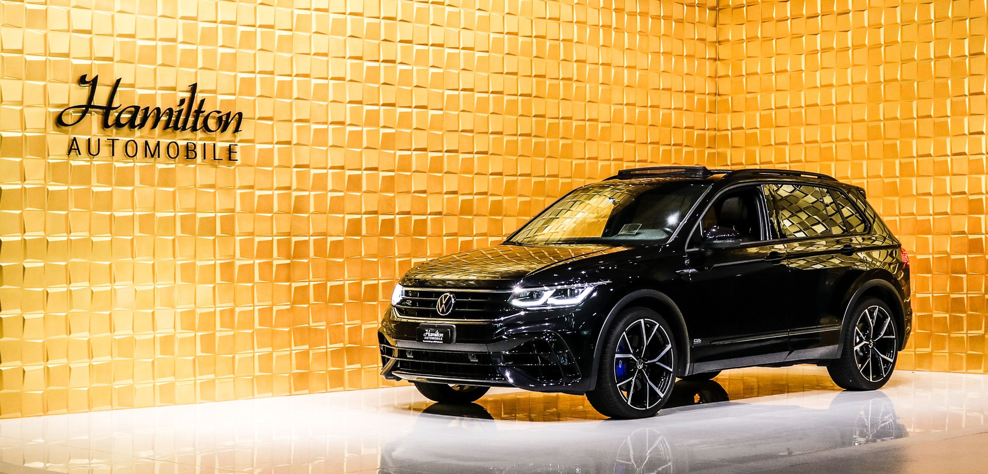 VW Tiguan 2.0TSI R 4Motion DSG-image-1