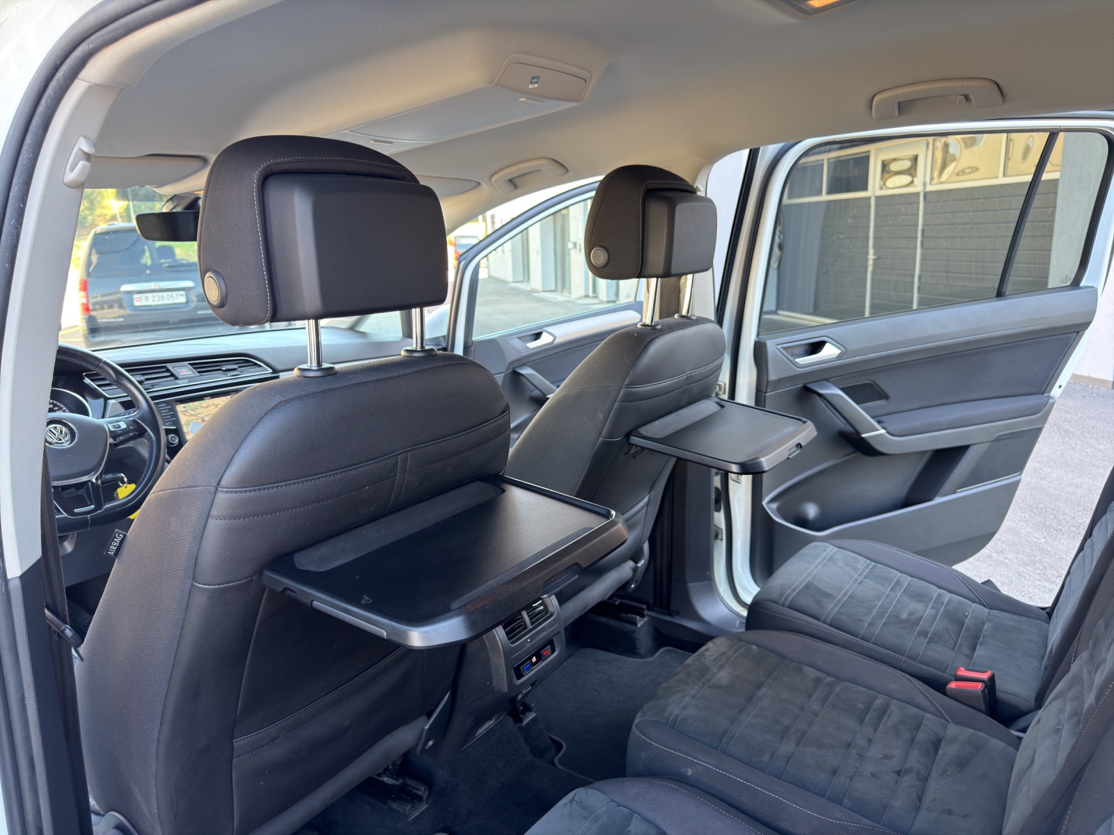 VW Touran 1.4 TSI BlueMotion Technology Highline DSG-image-26