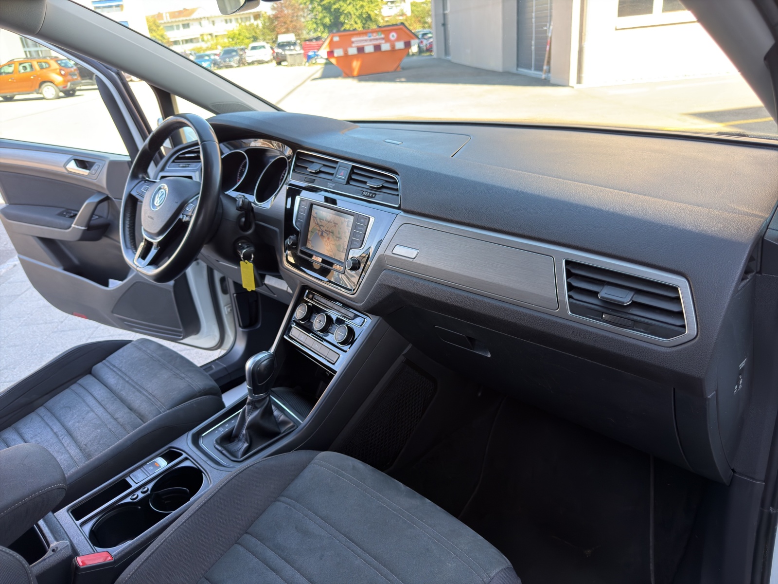 VW Touran 1.4 TSI BlueMotion Technology Highline DSG-image-29