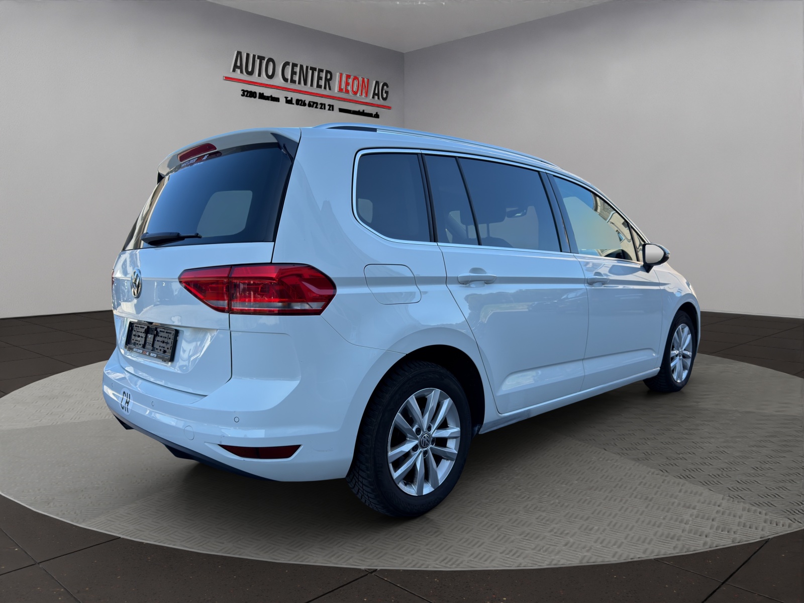 VW Touran 1.4 TSI BlueMotion Technology Highline DSG-image-5