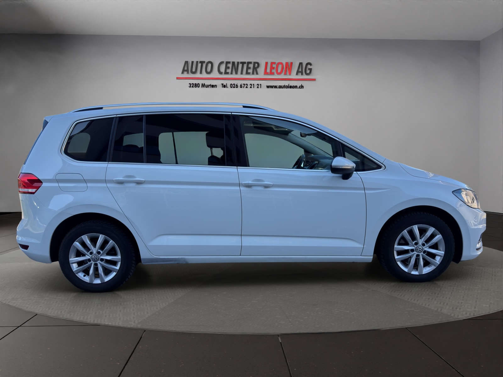 VW Touran 1.4 TSI BlueMotion Technology Highline DSG-image-6