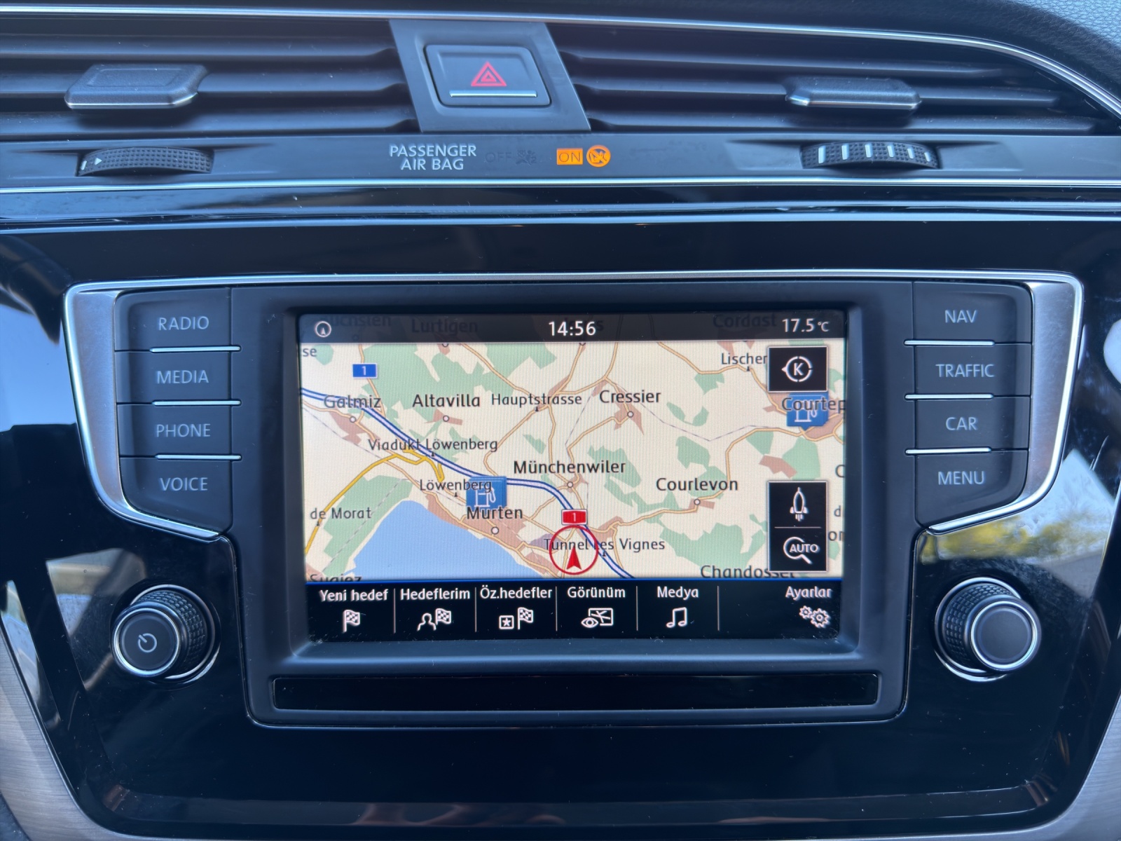 VW Touran 1.4 TSI BlueMotion Technology Highline DSG-image-14
