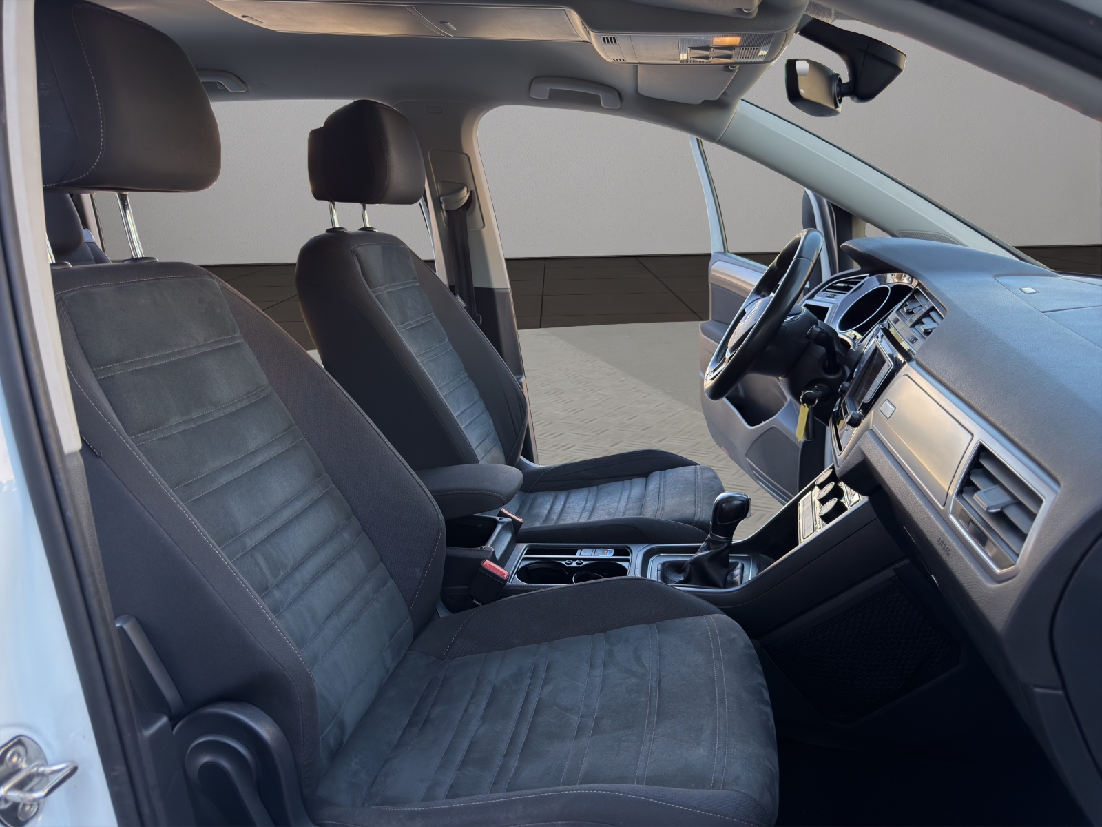 VW Touran 1.4 TSI BlueMotion Technology Highline DSG-image-16