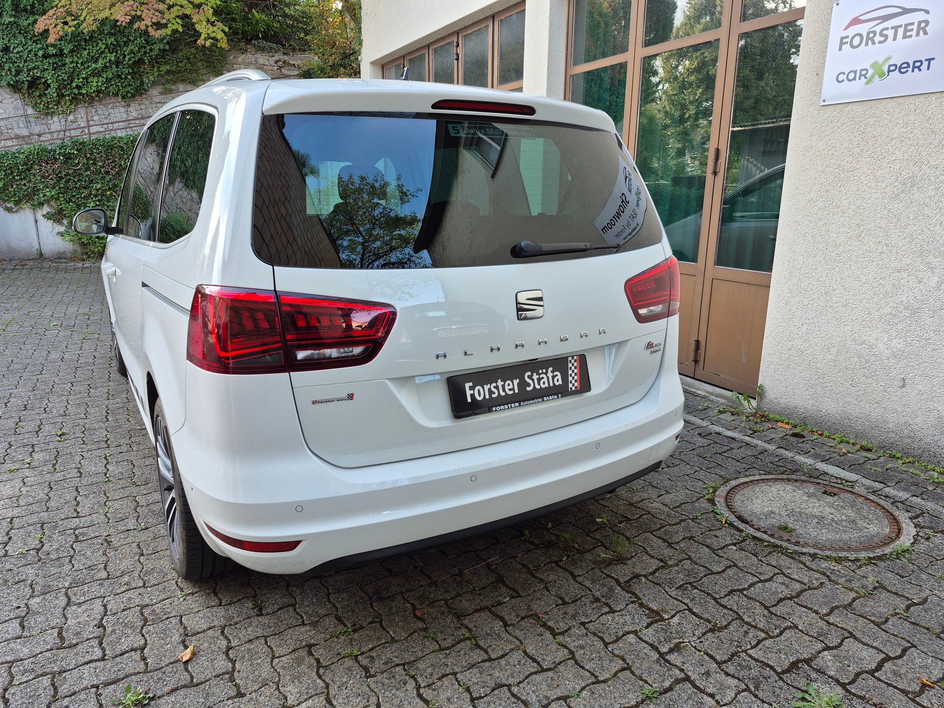 SEAT Alhambra 2.0 TDI Hola FR 4Drive-image-2
