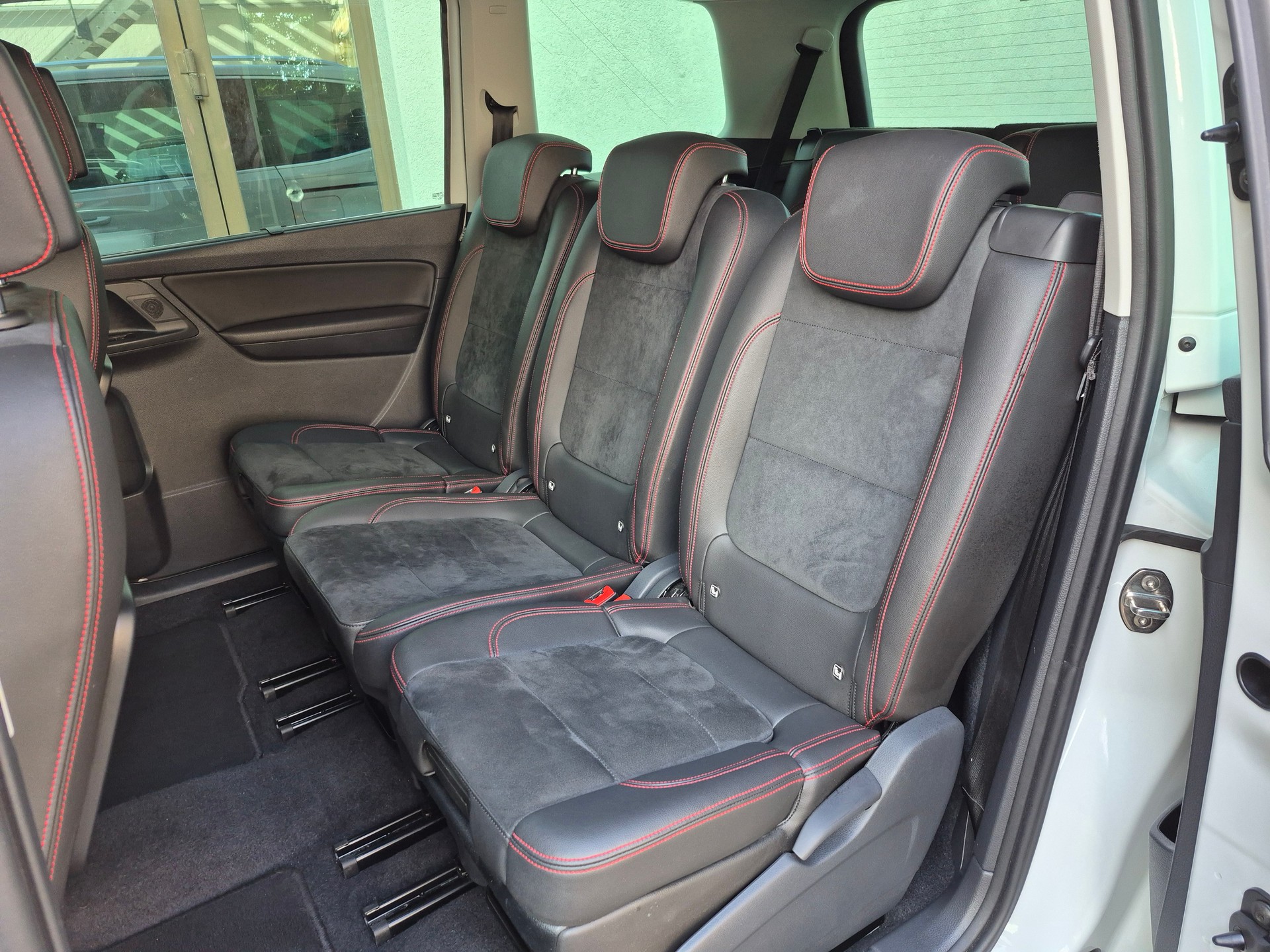 SEAT Alhambra 2.0 TDI Hola FR 4Drive-image-10