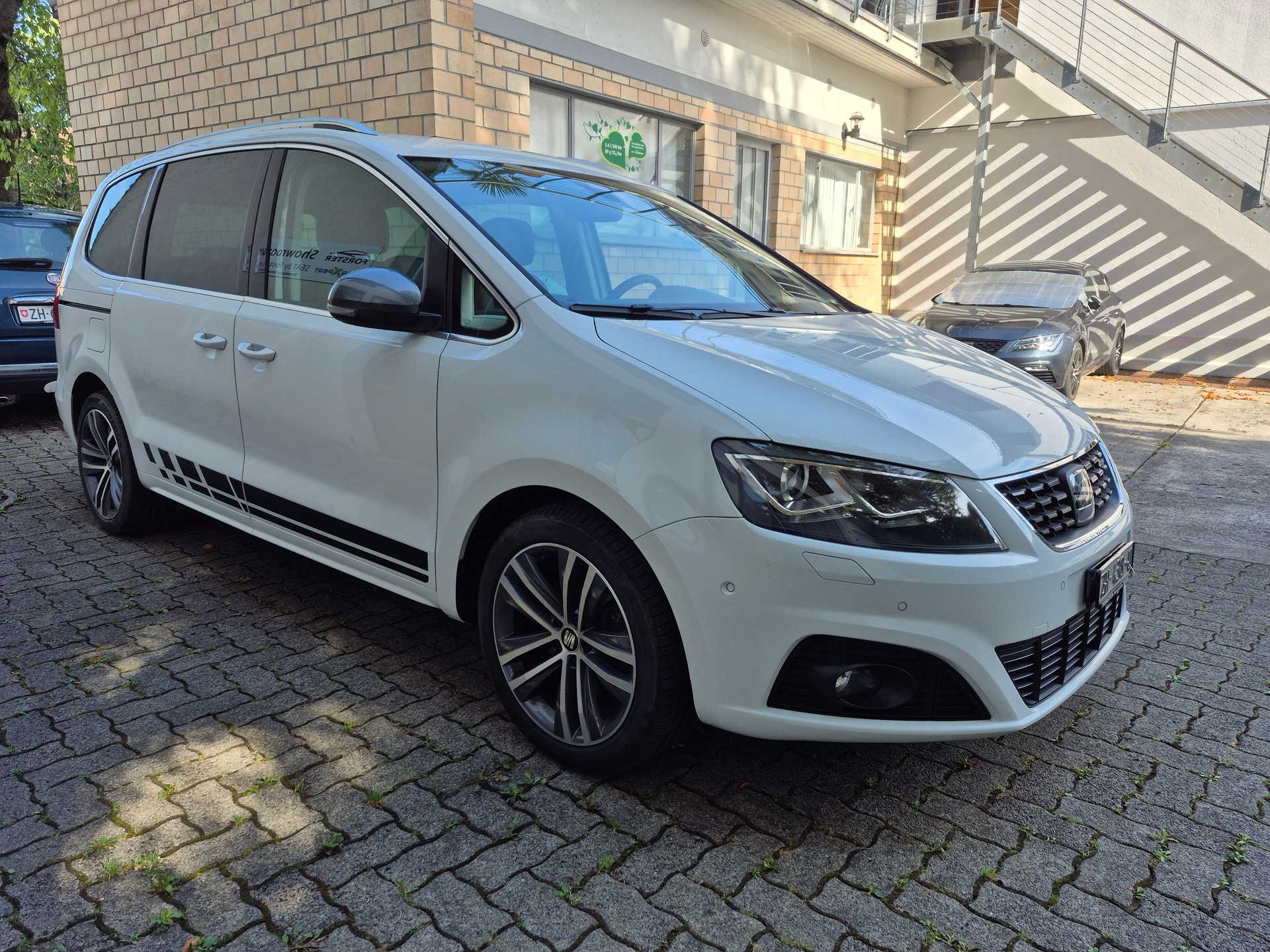 SEAT Alhambra 2.0 TDI Hola FR 4Drive-image-5