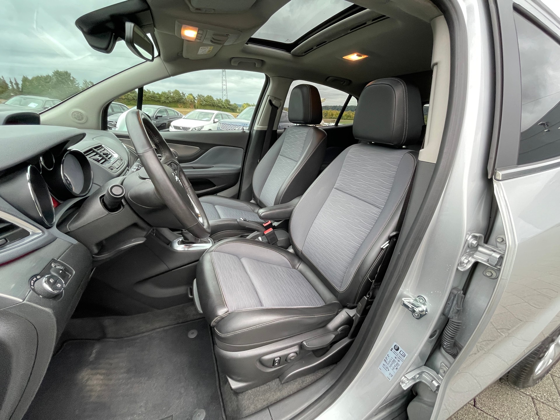 OPEL Mokka 1.7 CDTi Cosmo 2WD Automatic-image-11