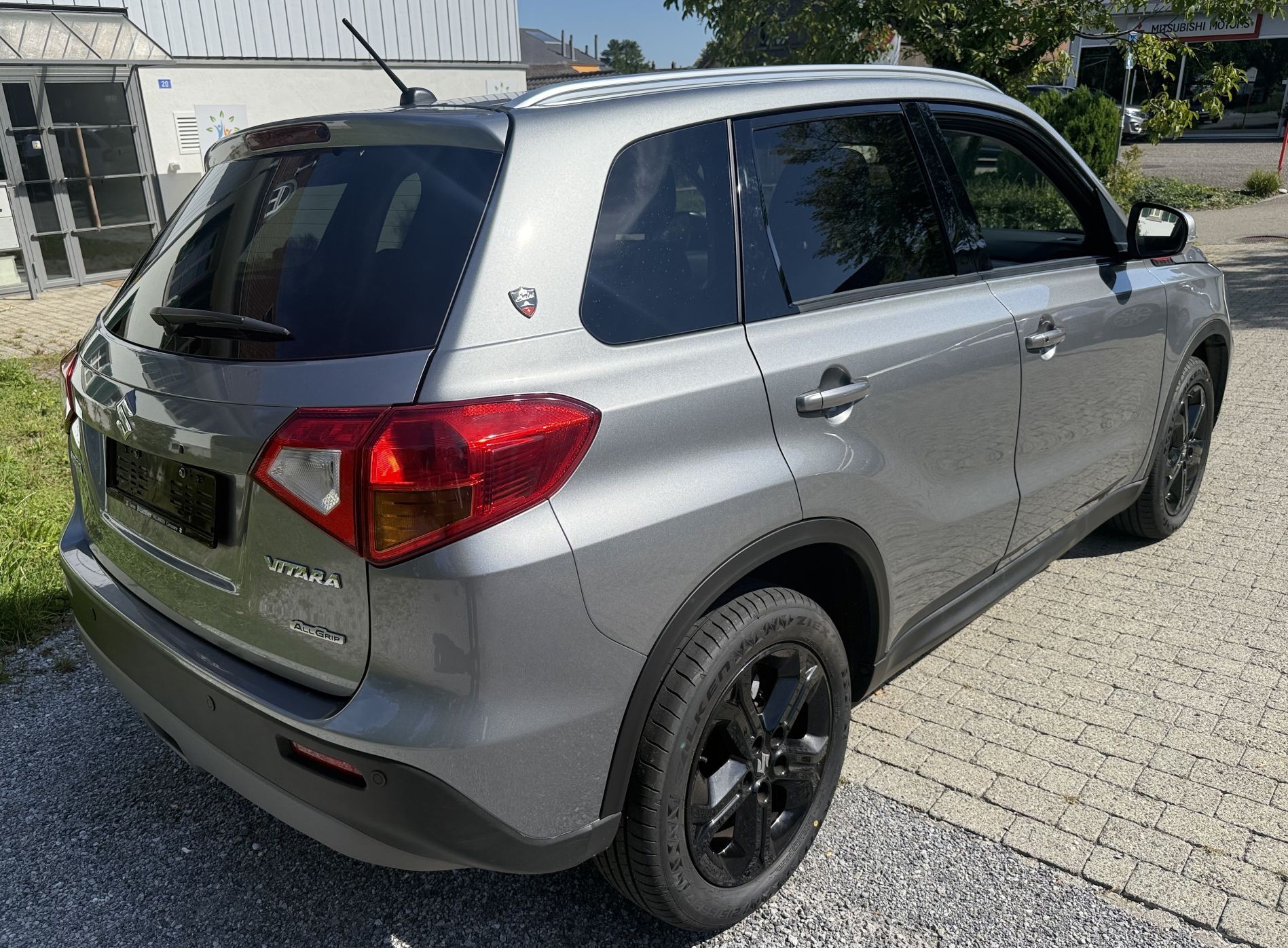 SUZUKI Vitara 1.4 T Piz Sulai Top 4x4-image-1