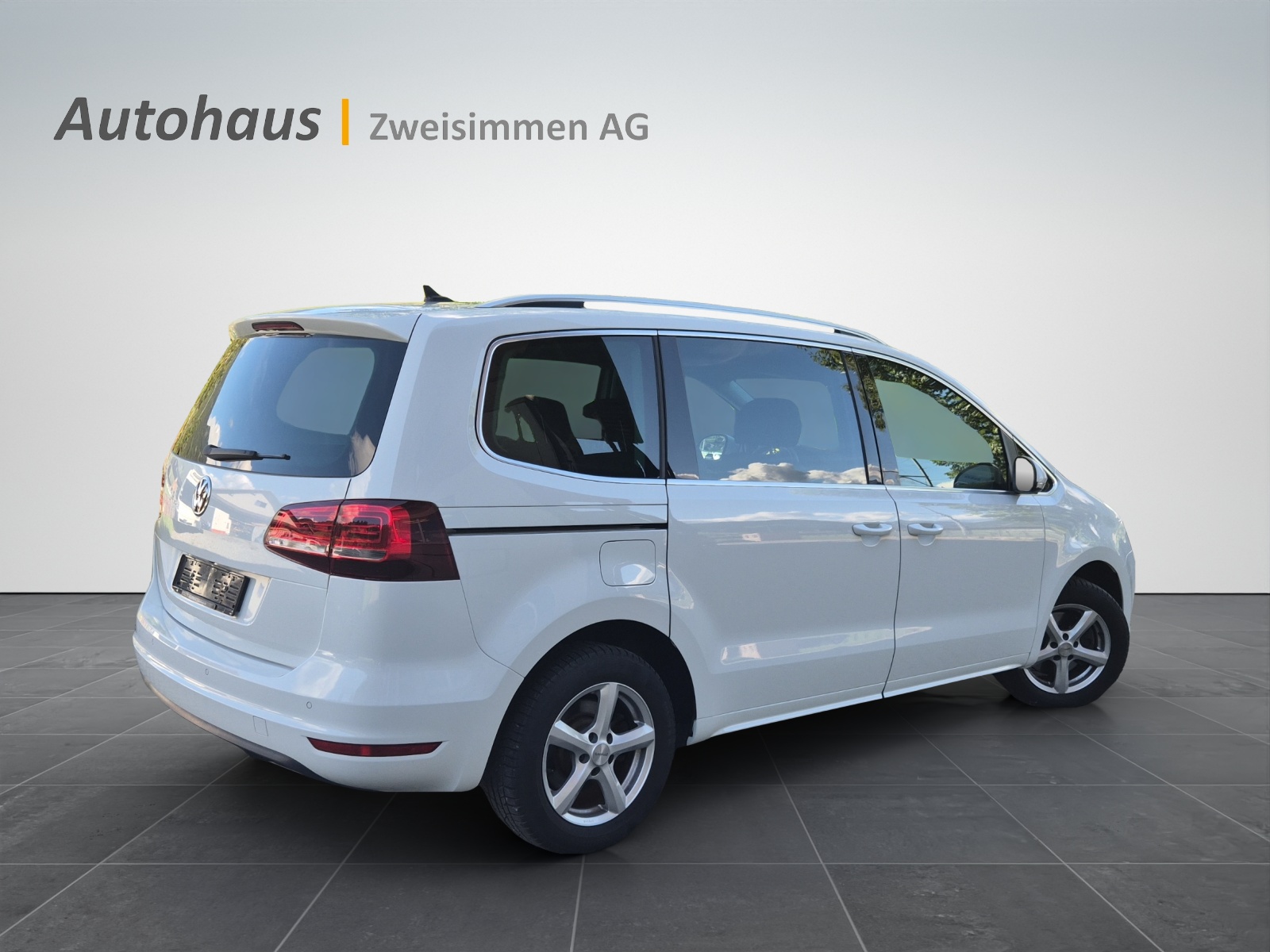 VW Sharan 2.0 TDI BMT Highline 4Motion DSG-image-5
