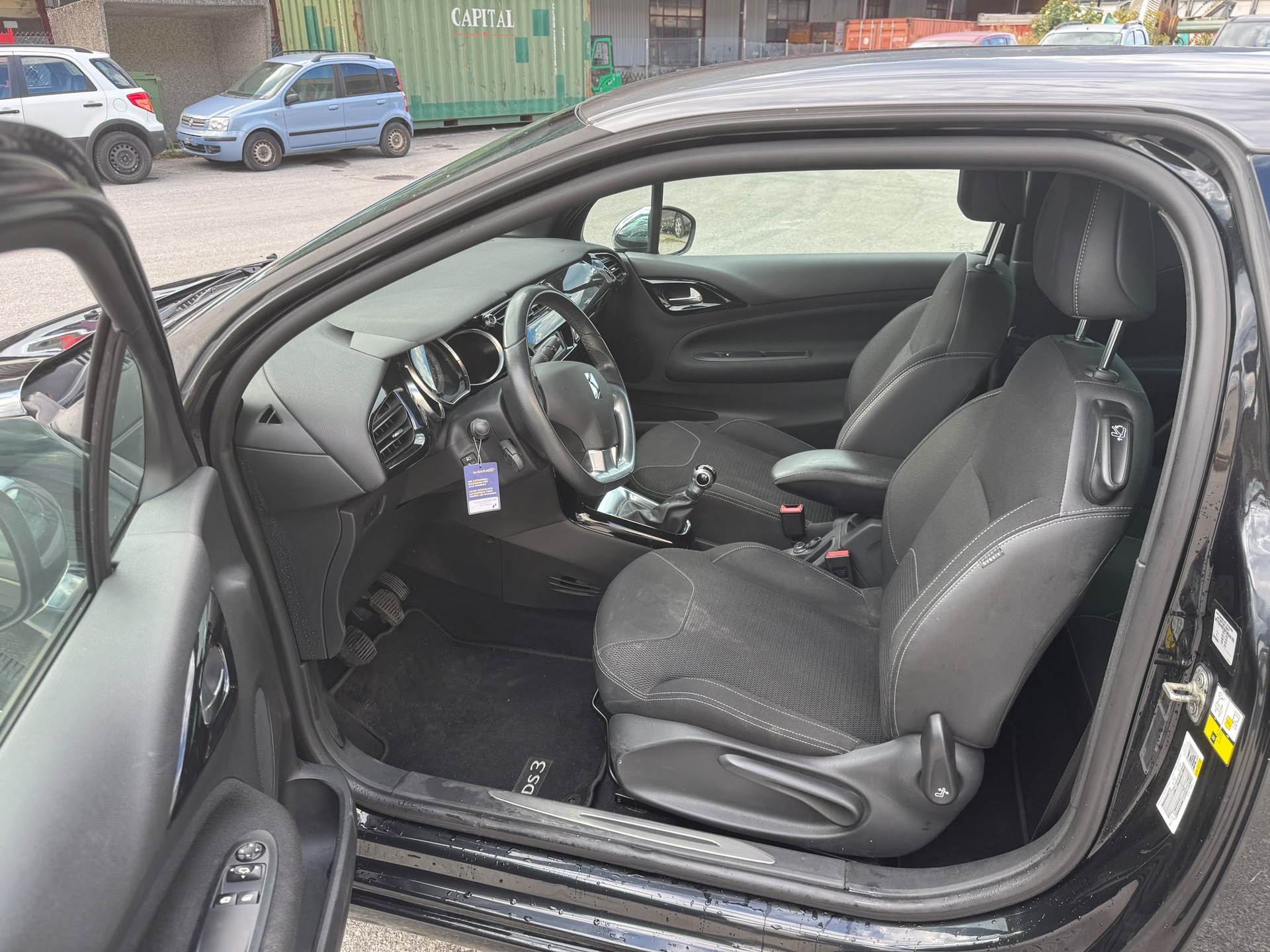 DS AUTOMOBILES DS3 1.2 VTi SO Chic-image-8