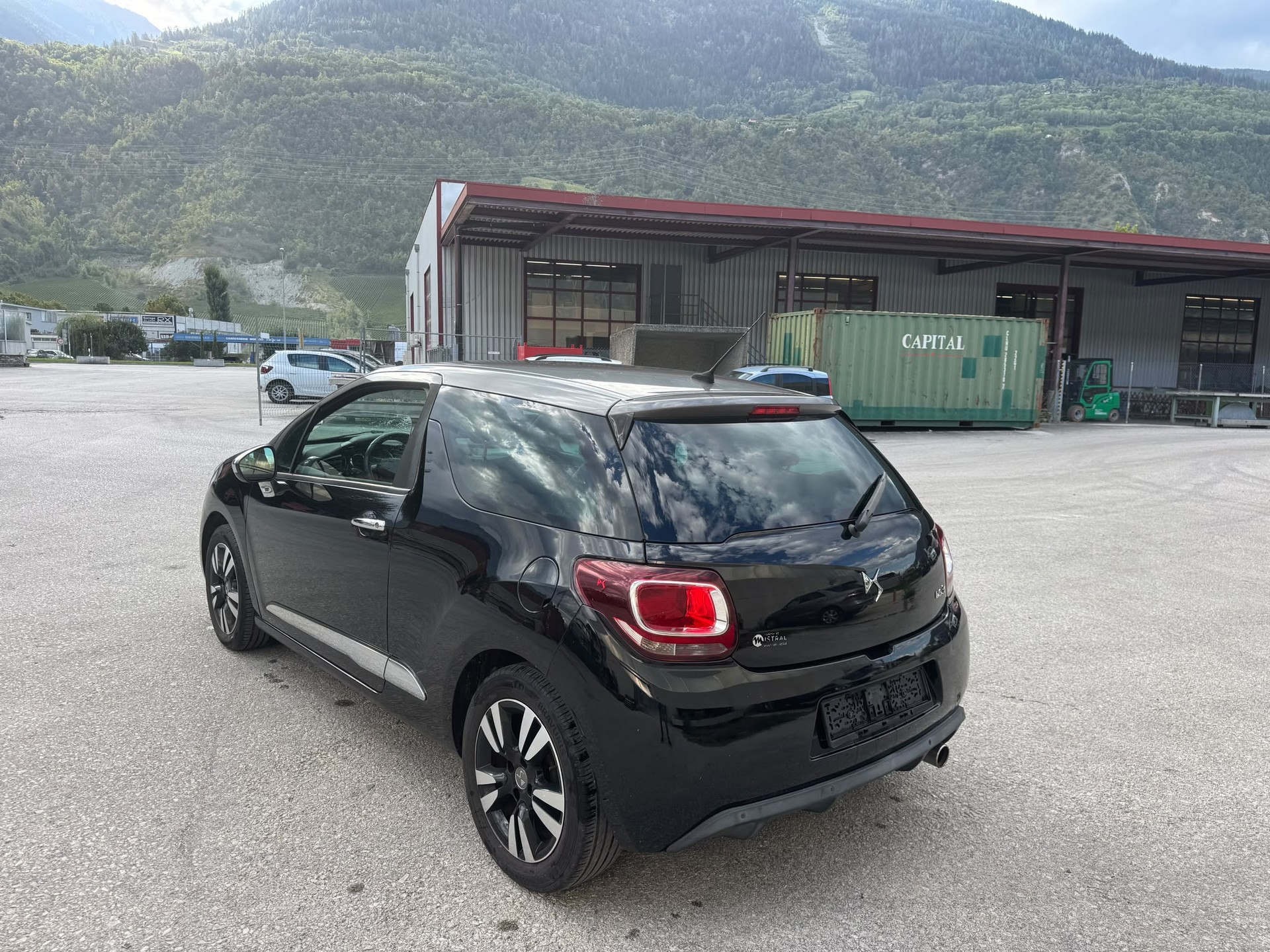 DS AUTOMOBILES DS3 1.2 VTi SO Chic-image-4