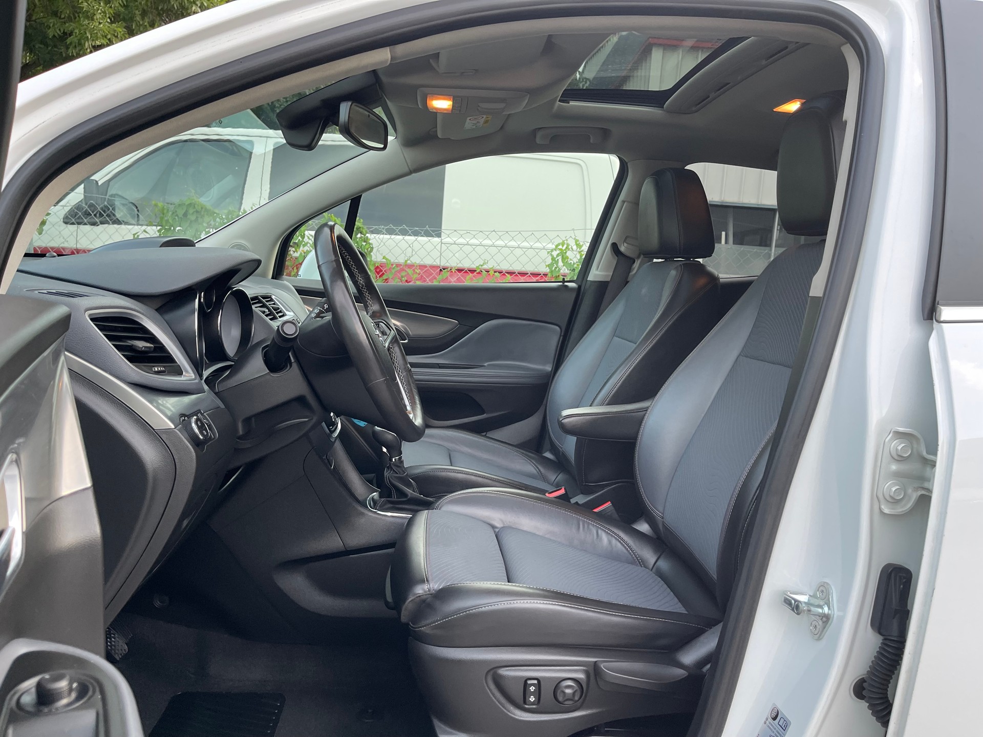 OPEL Mokka 1.7 CDTi Enjoy 4WD-image-17