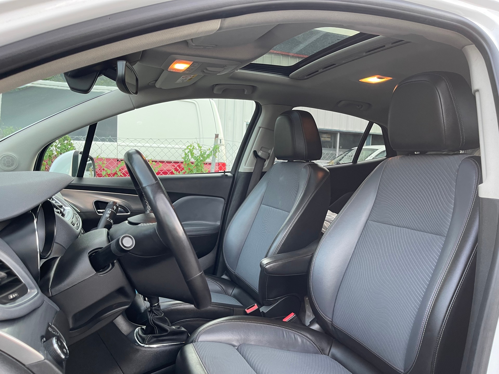 OPEL Mokka 1.7 CDTi Enjoy 4WD-image-24