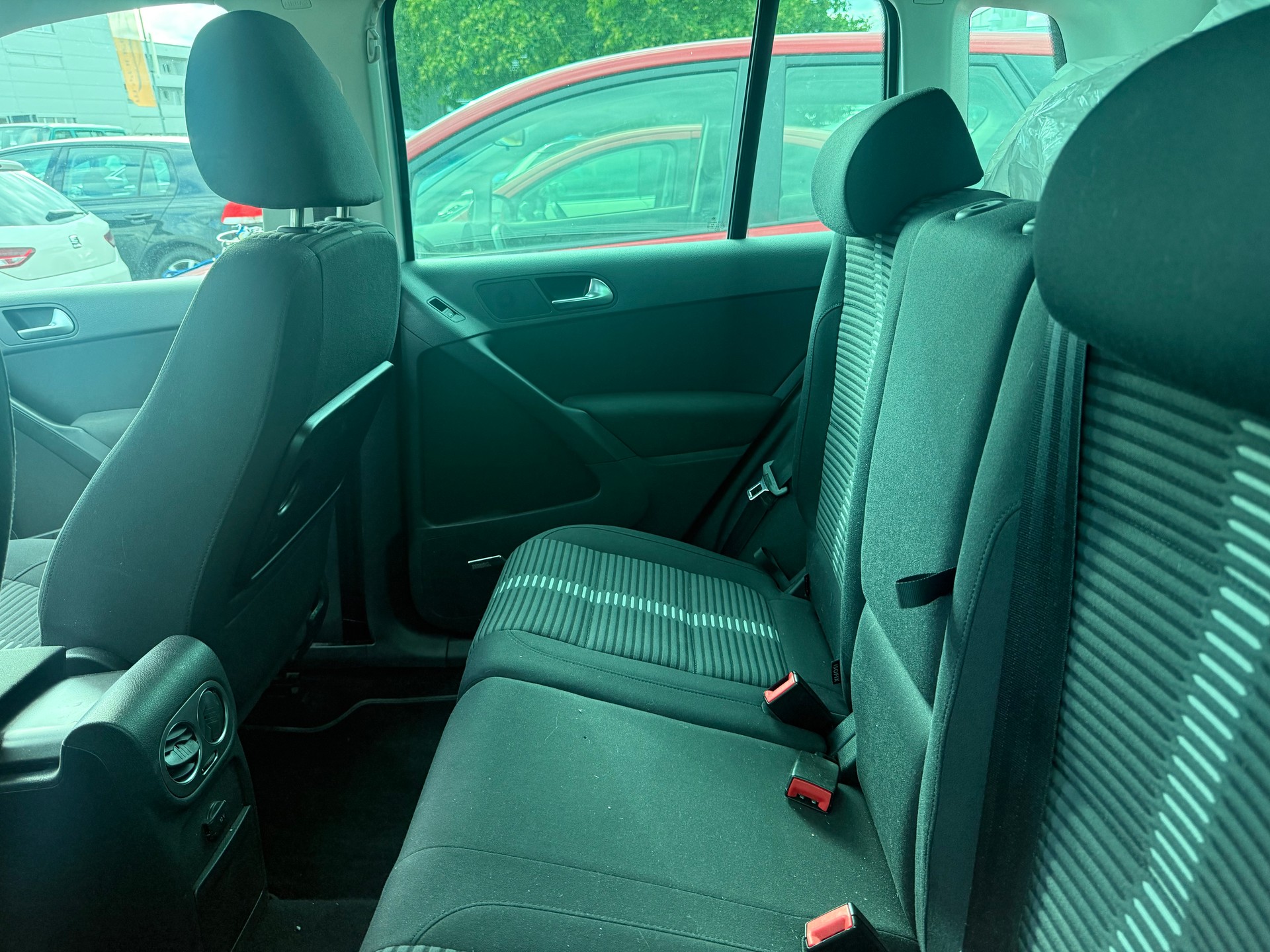 VW Tiguan 2.0 TSI Sport&Style Tiptronic-image-5