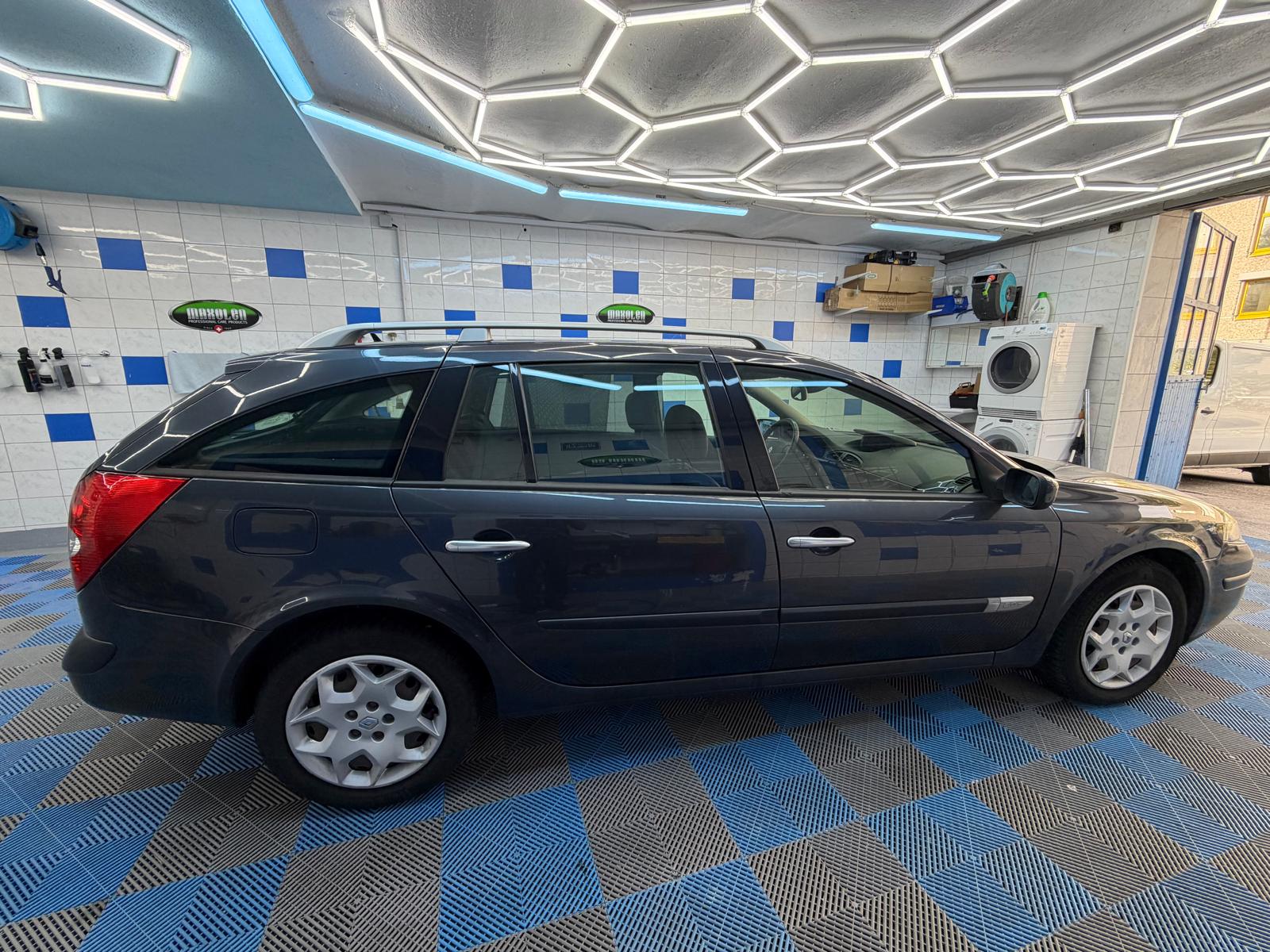 RENAULT Laguna Grandtour 2.0 16V T Dynamique-image-6