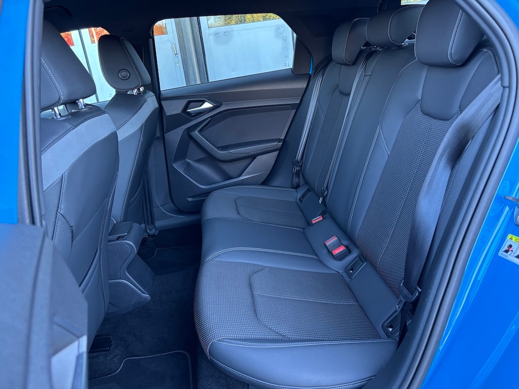 AUDI A1 Sportback 30 TFSI S Line S-tronic-image-14
