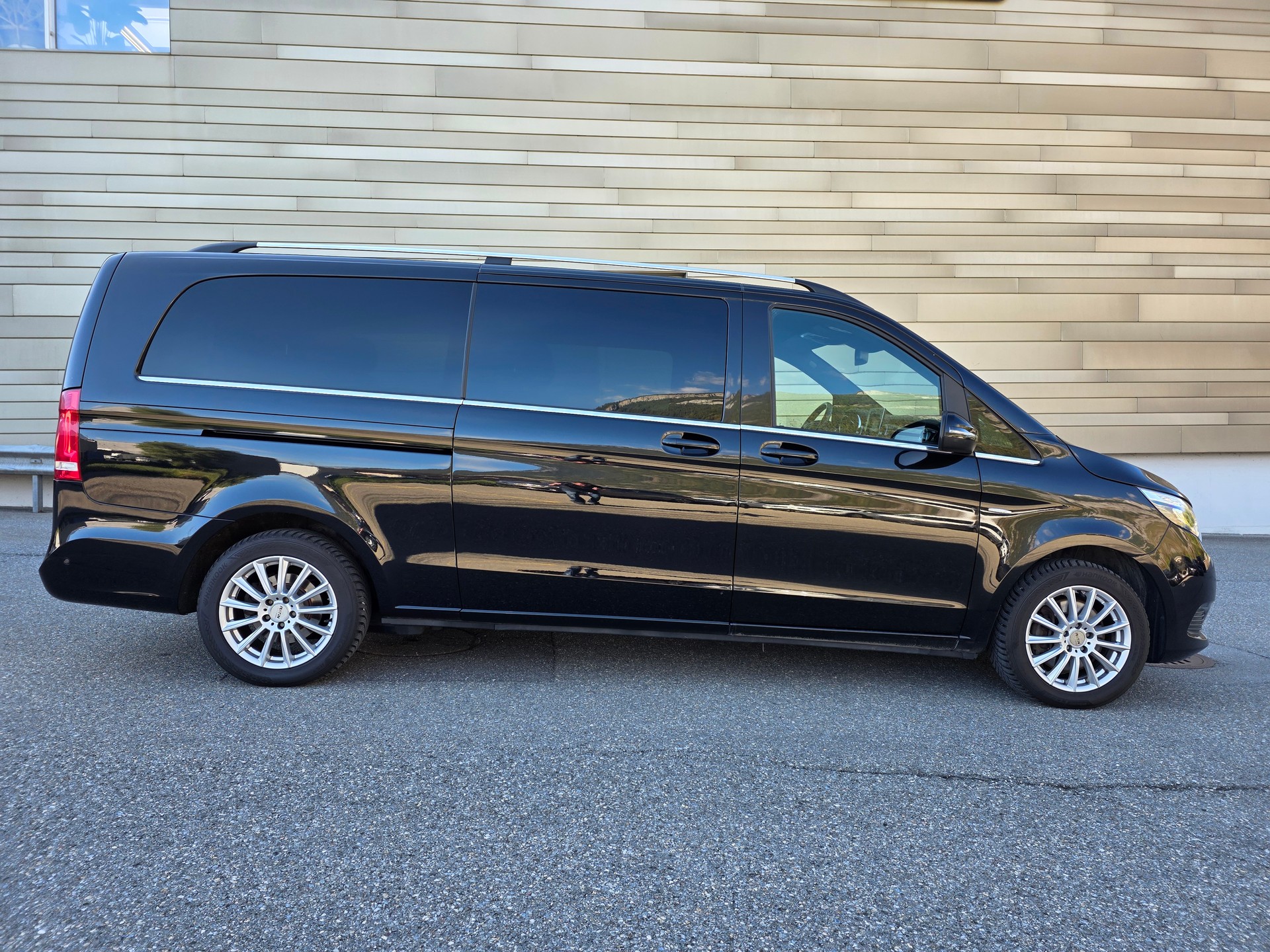 MERCEDES-BENZ MERCEDES-BENZ V250 d BlueTec Swiss Ed. lang. 4matic-image-7