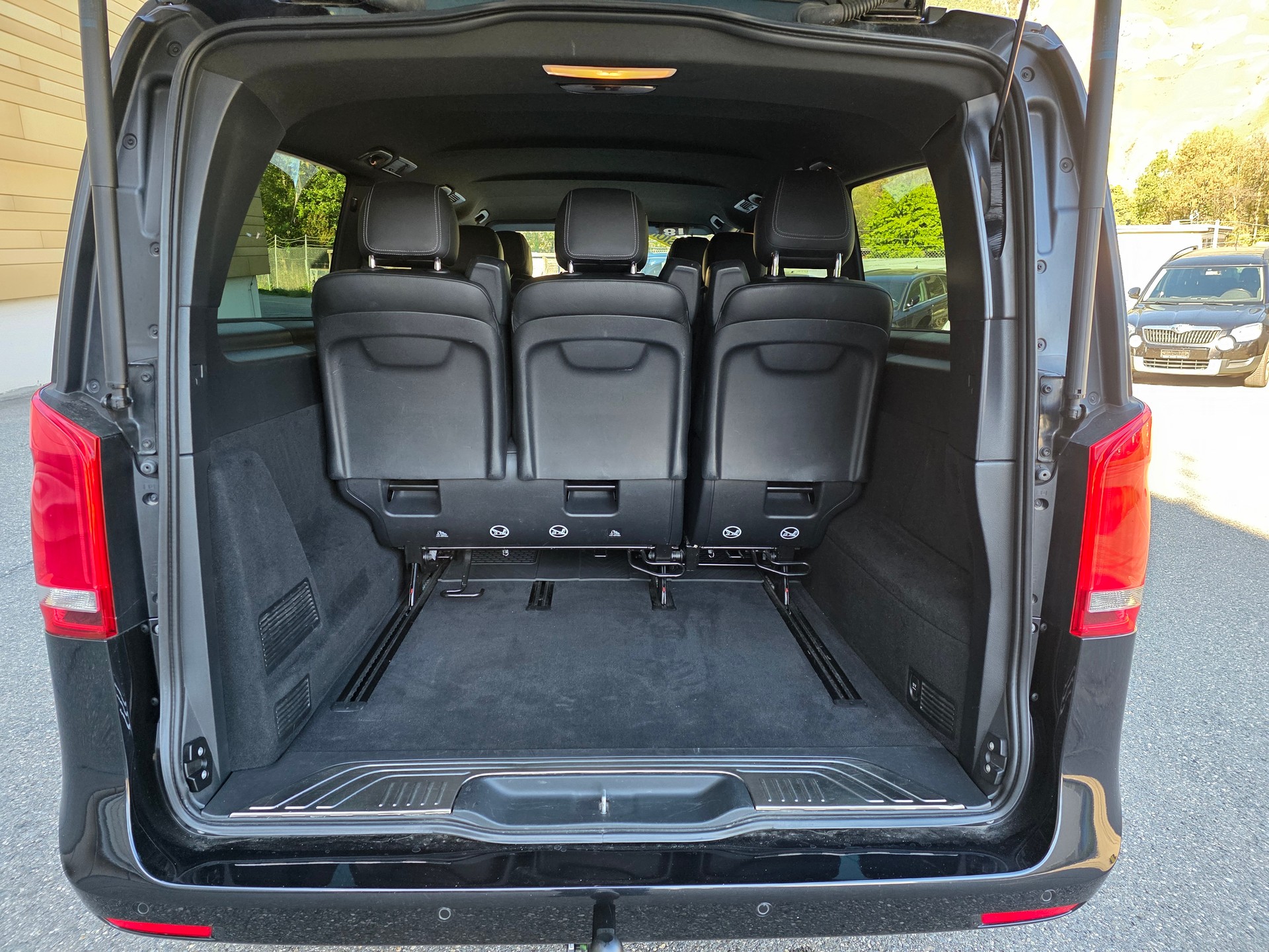 MERCEDES-BENZ MERCEDES-BENZ V250 d BlueTec Swiss Ed. lang. 4matic-image-22