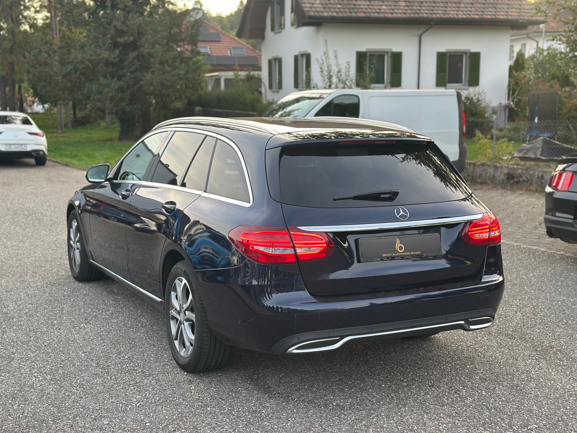 MERCEDES-BENZ C 220 d Avantgarde 4Matic 7G-Tronic-image-4