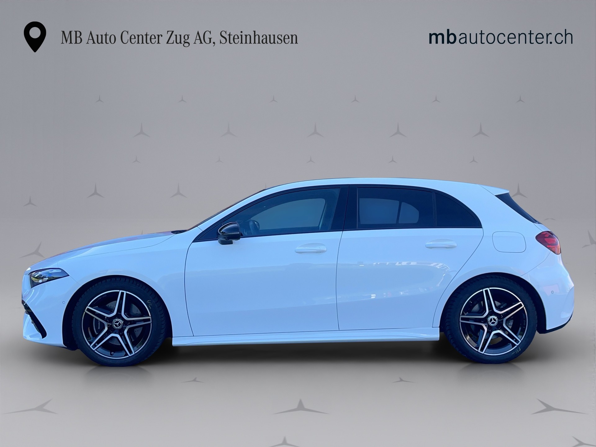 MERCEDES-BENZ A 220 AMG Line 4Matic-image-1