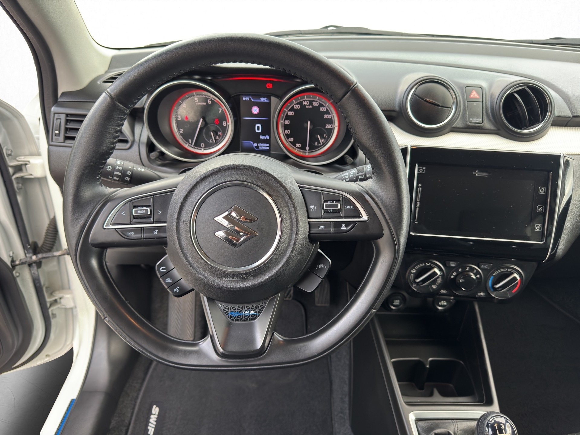 SUZUKI Swift 1.2i Piz Sulai Allgrip 4x4 Hybrid-image-8