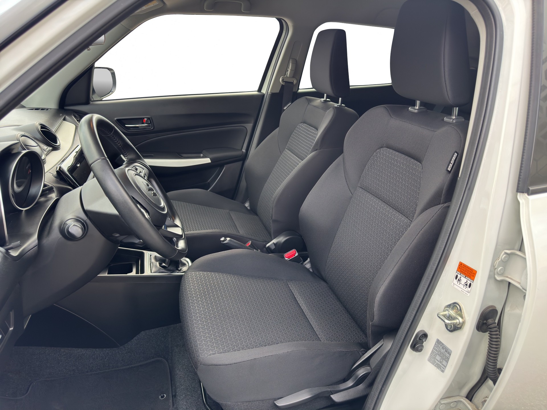 SUZUKI Swift 1.2i Piz Sulai Allgrip 4x4 Hybrid-image-7