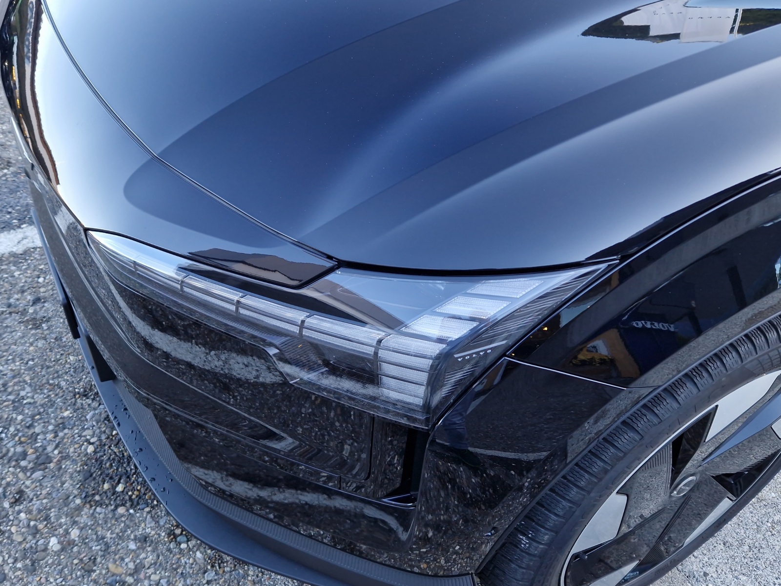 VOLVO EX30 E60 Twin Ultra Performance AWD-image-15