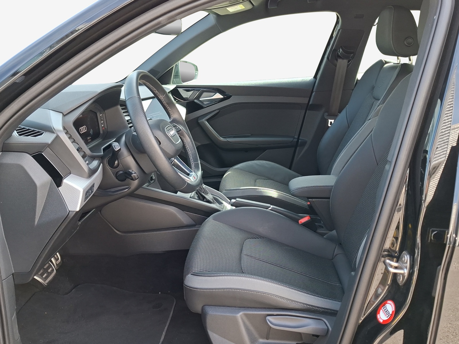 AUDI A1 Sportback 35 TFSI S Line S-tronic-image-7