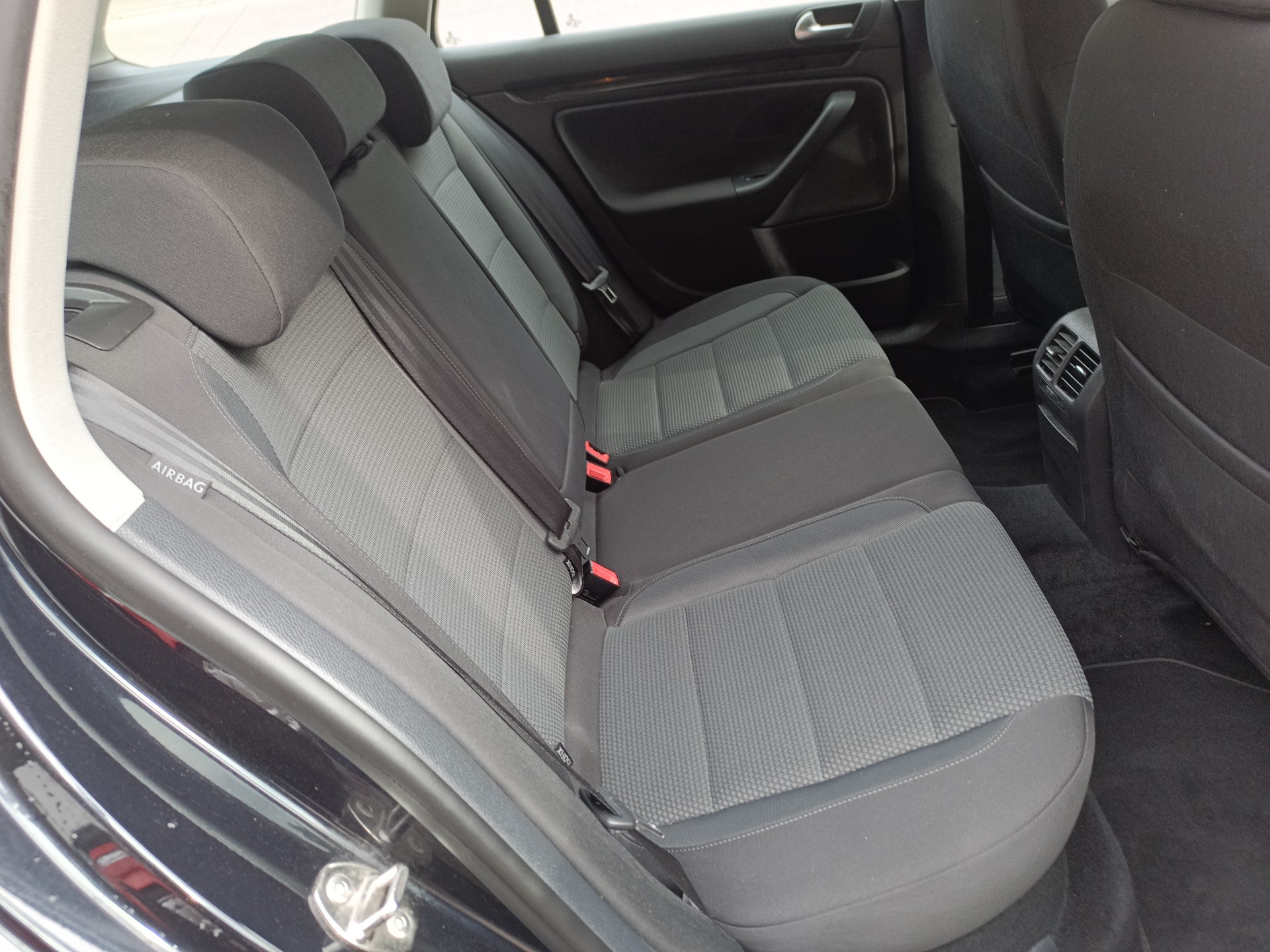 VW Golf Variant 1.4 TSI Team DSG-image-8