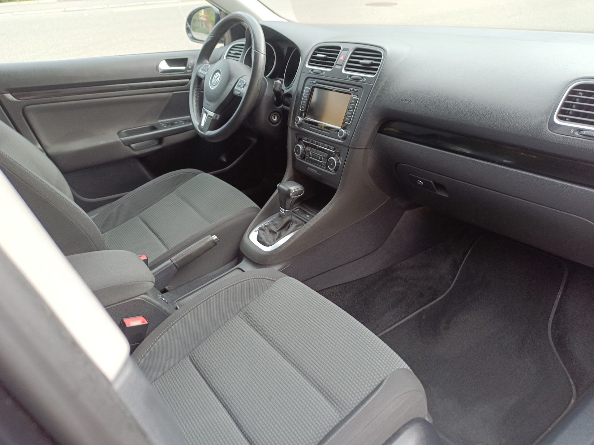 VW Golf Variant 1.4 TSI Team DSG-image-9