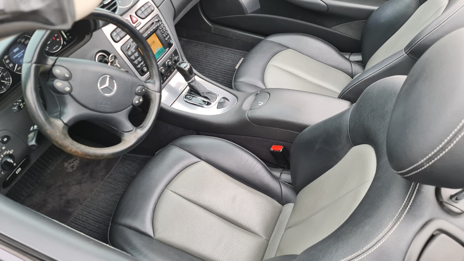 MERCEDES-BENZ CLK 240 Avantgarde-image-10