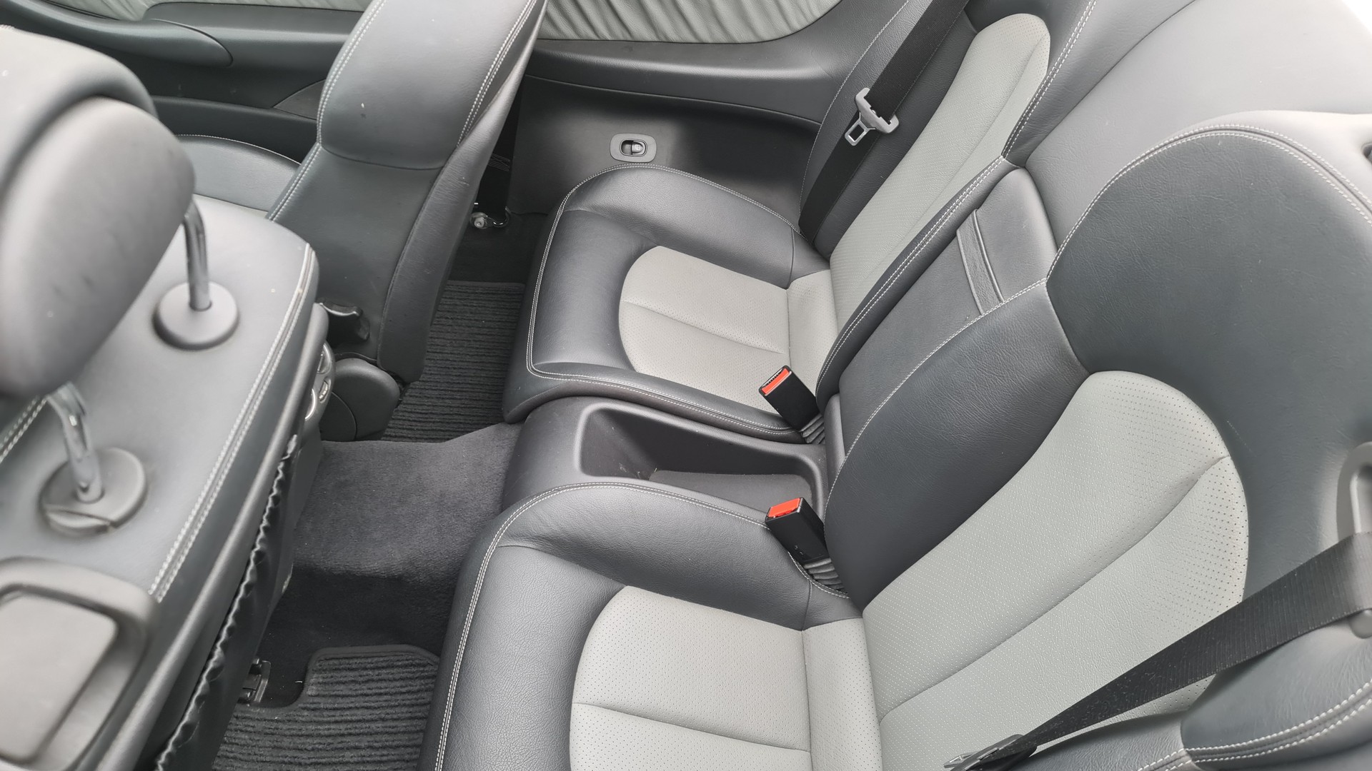 MERCEDES-BENZ CLK 240 Avantgarde-image-9